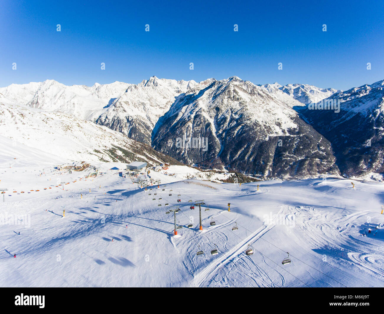 Panorama sulla pista da sci alpino austriaco regione Soelden (Solden) Foto Stock