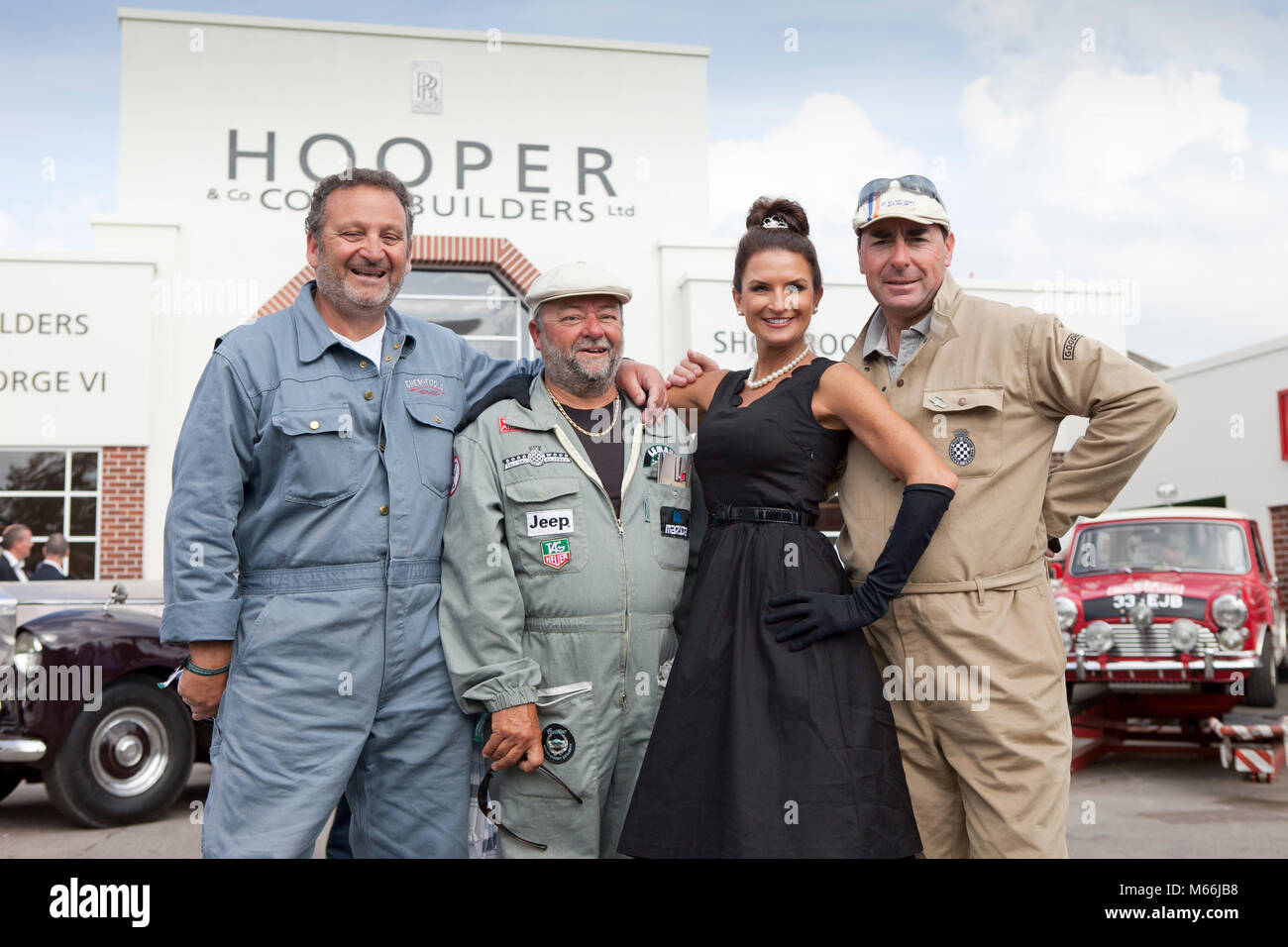 Goodwood, abbigliamento vintage, Classic Cars. In Machanics retrò Foto Stock