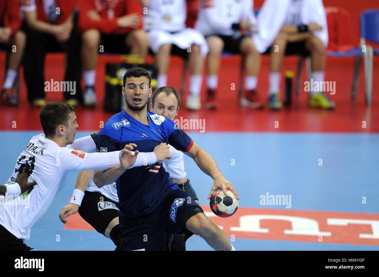 CRACOV, Polonia - 21 gennaio 2016: Uomini EHF European Handball Federation EURO 2016 Cracovia Tauron Arena Francia - Bielorussia o/p: Nedim Remili Foto Stock