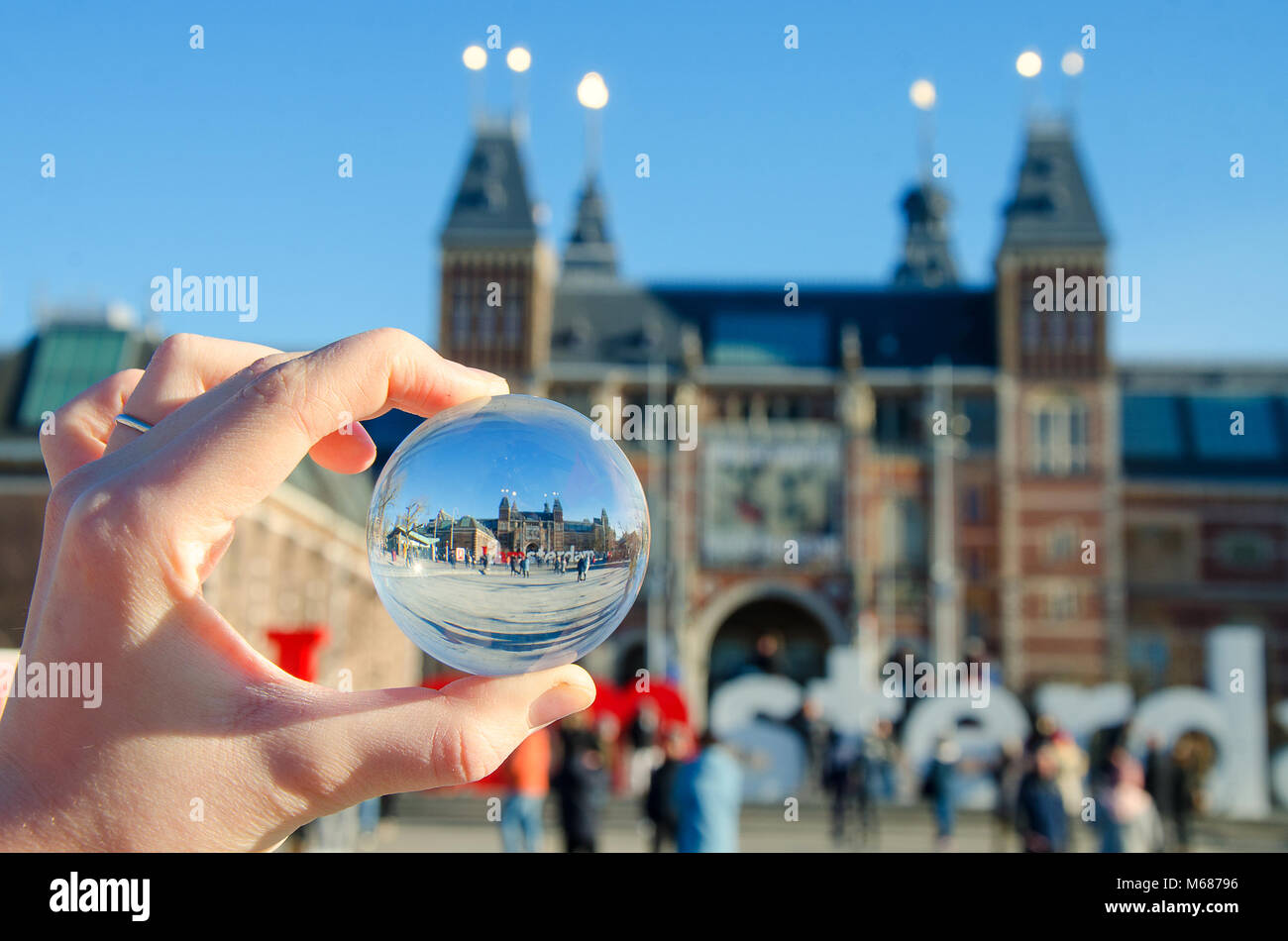 Amsterdam nella sfera di vetro della mano. Foto Stock