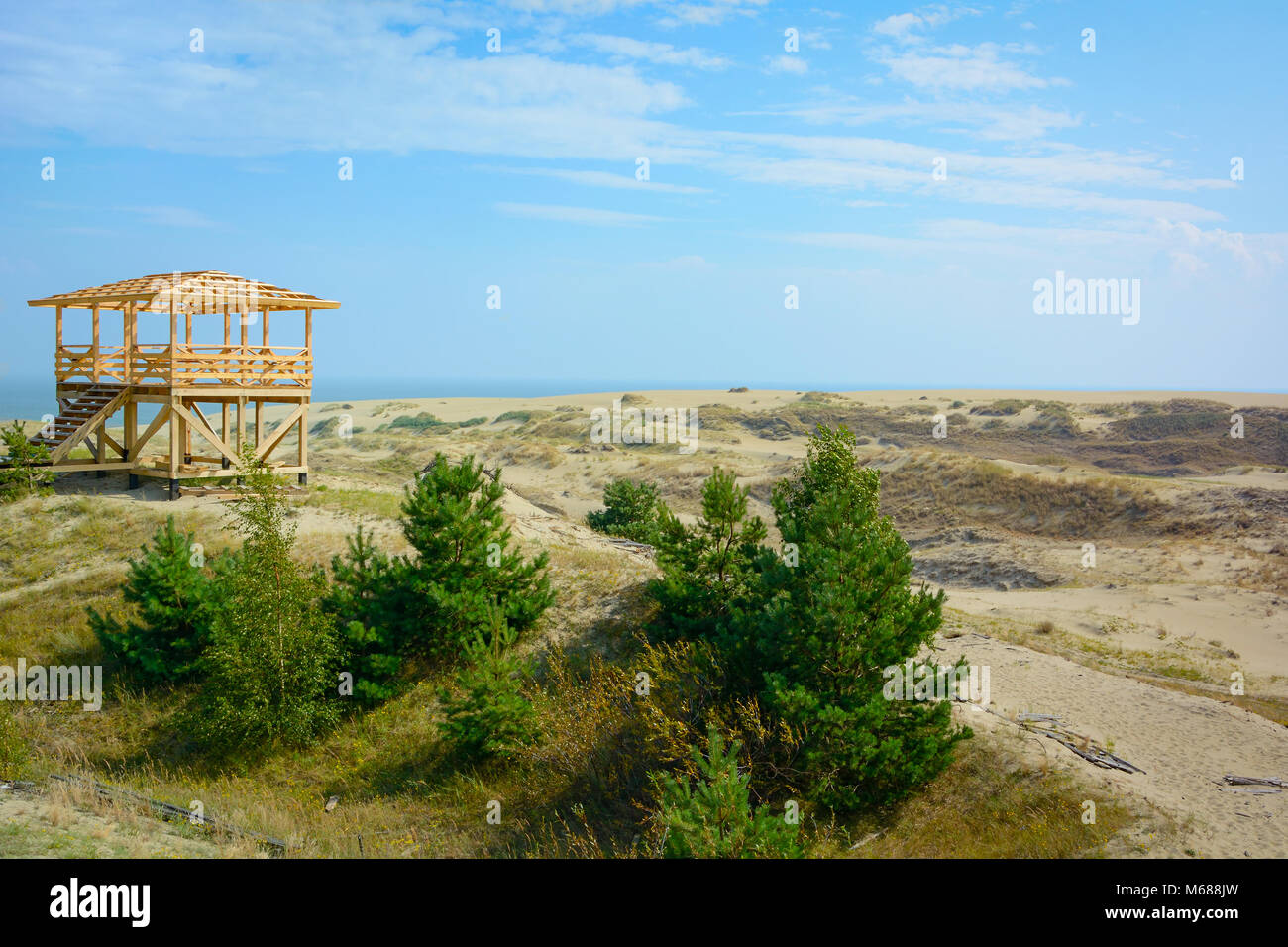 La piattaforma di osservazione sulla duna di sabbia, Curonian spit, la regione di Kaliningrad Foto Stock