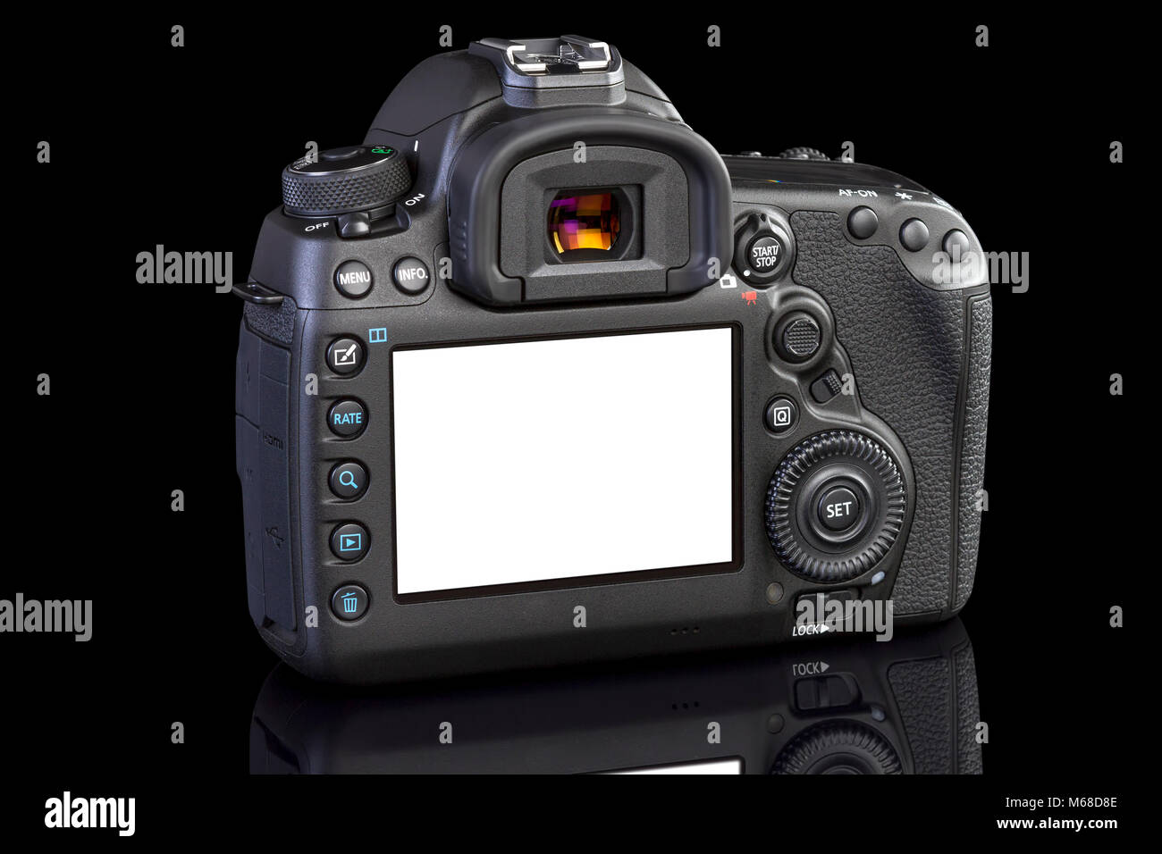 Fotocamera reflex digitale nero su sfondo di vetro Foto Stock