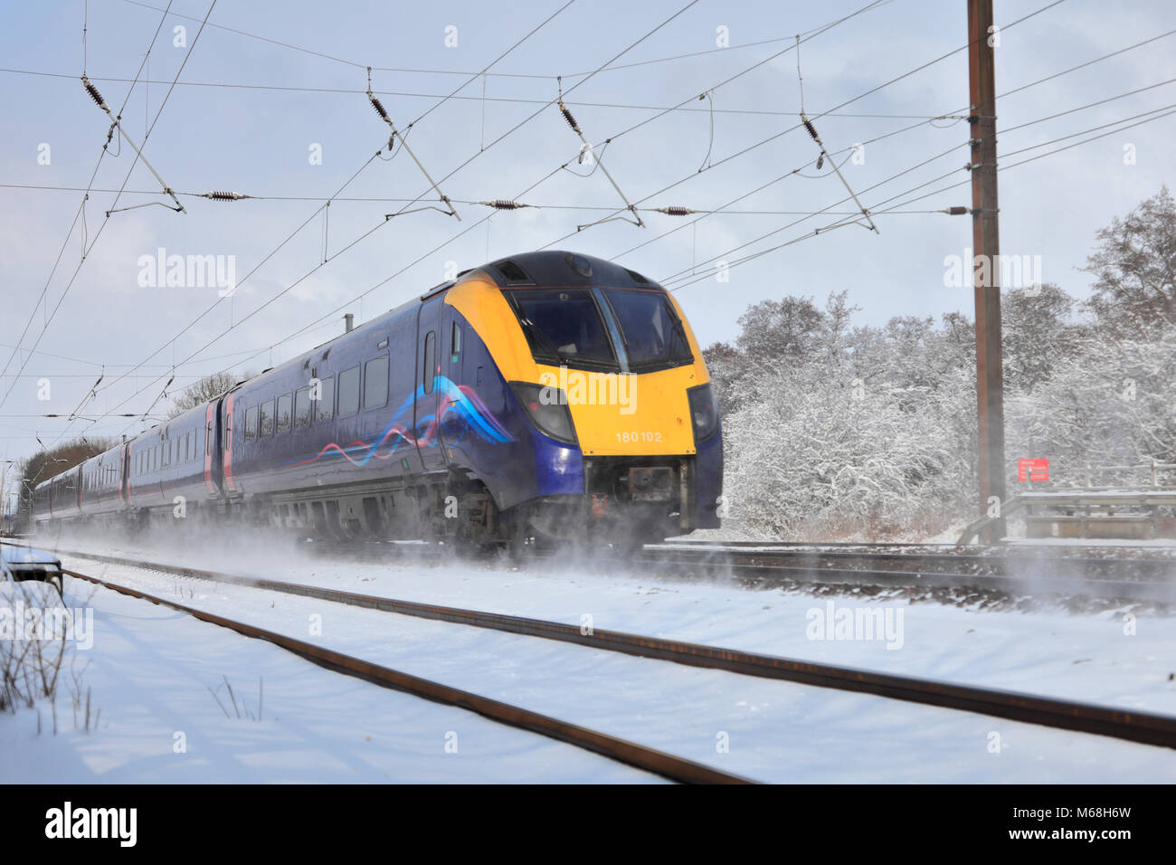 In inverno la neve, 180102 primo scafo treni, East Coast Main Line Railway, Peterborough, CAMBRIDGESHIRE, England, Regno Unito Foto Stock