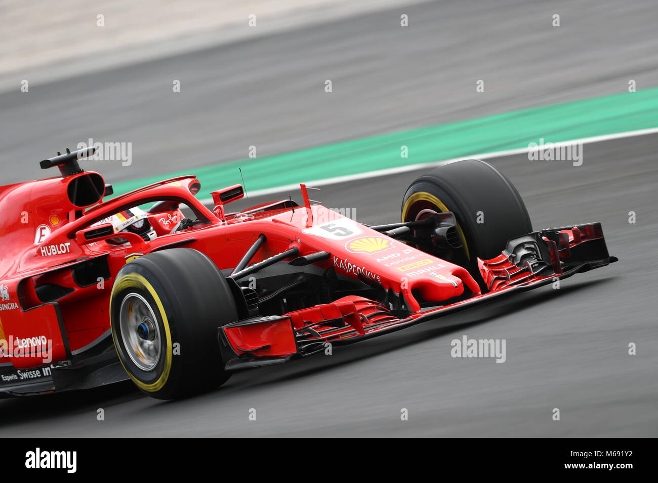 Il ferrarista Sebastain Vettel durante la quattro giorni di test pre-stagione sul circuito de Barcelona-Catalunya, Barcellona. Foto Stock