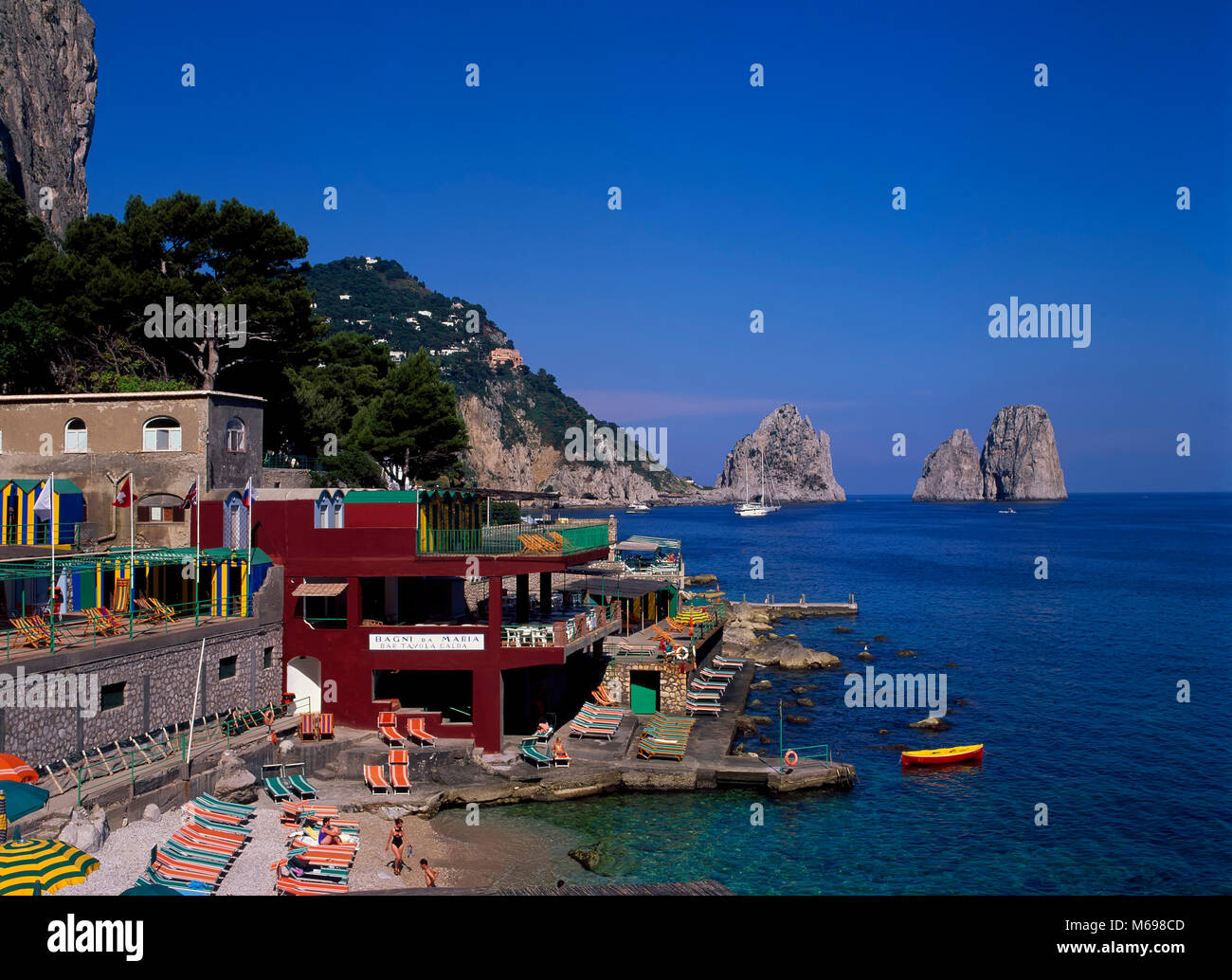 Marina Piccola e Faraglioni-Rocks, isola di Capri, Italia, Europa Foto Stock