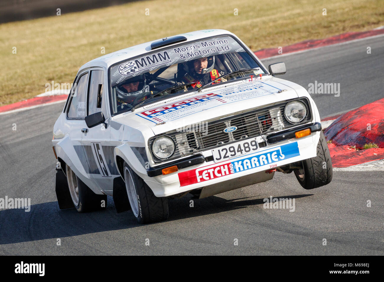 Darryl Morris e Aron Rayneri nella loro Ford Escort Mk2 durante il 2018 Motorsport News Snetterton tappa del Rally, Norfolk, Regno Unito. Foto Stock