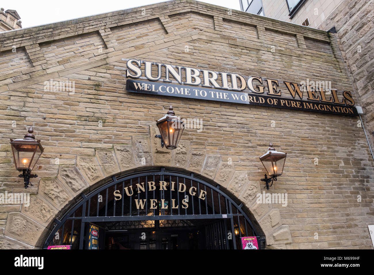 Sunbridge Pozzi, un sotterraneo leisure, impianto di shopping e di attrazione turistica costruita nelle gallerie in Bradford, West Yorkshire, Inghilterra. Aperto 2016. Foto Stock