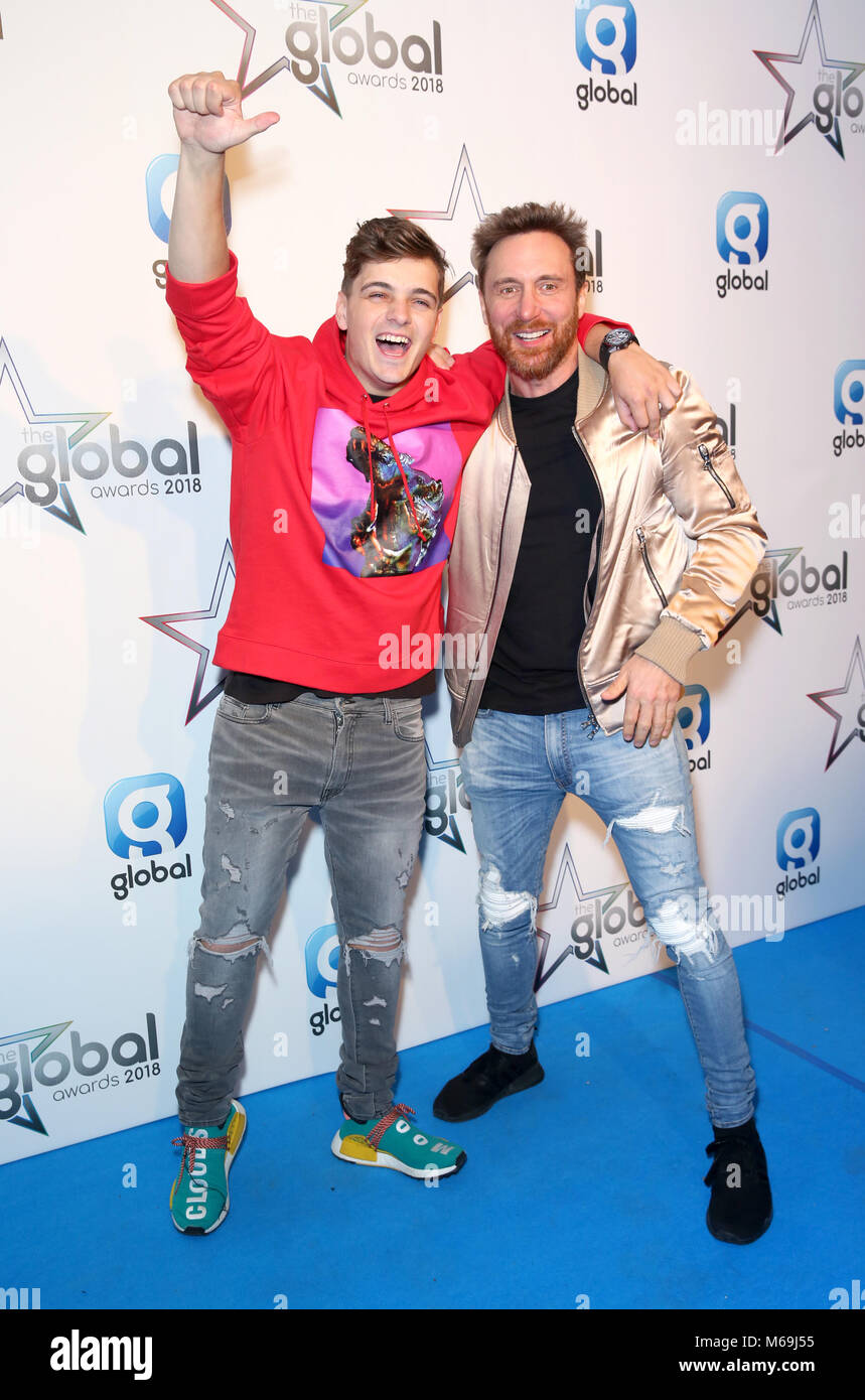 Martin Garrix con il premio per il miglior pop dance e David Guetta in sala stampa al Global Awards, un nuovissimo premi mostra ospitata da Global, Media e Entertainment Group, a Londra, Eventim Apollo Hammersmith. Picture Data: giovedì 1 marzo 2018. Vedere PA storia SHOWBIZ globale. Foto di credito dovrebbe leggere: Isabel Infantes/PA FILO Foto Stock
