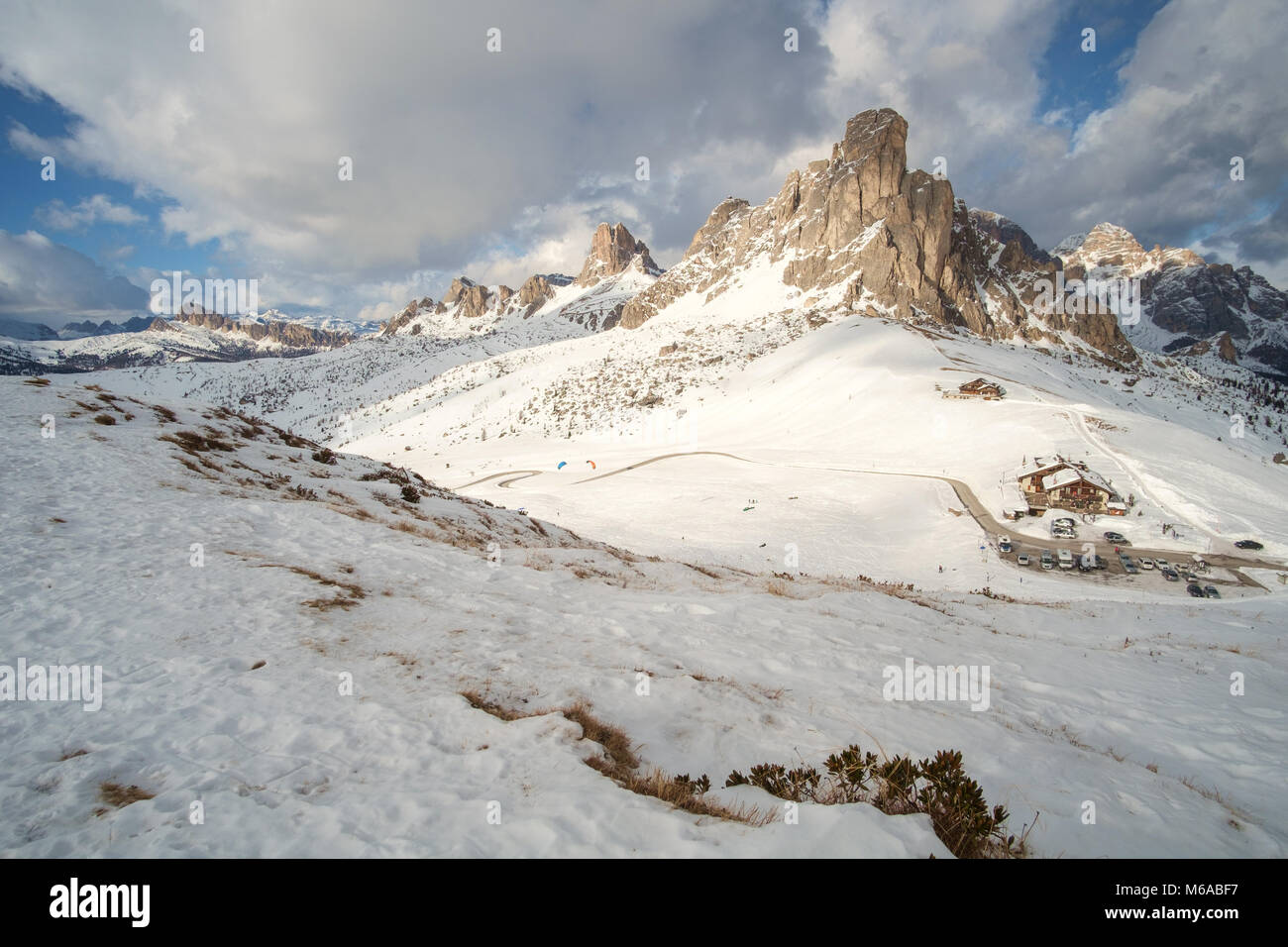 Fantastico paesaggio invernale nei pressi del Passo Giau - Dolomiti - Italia Foto Stock