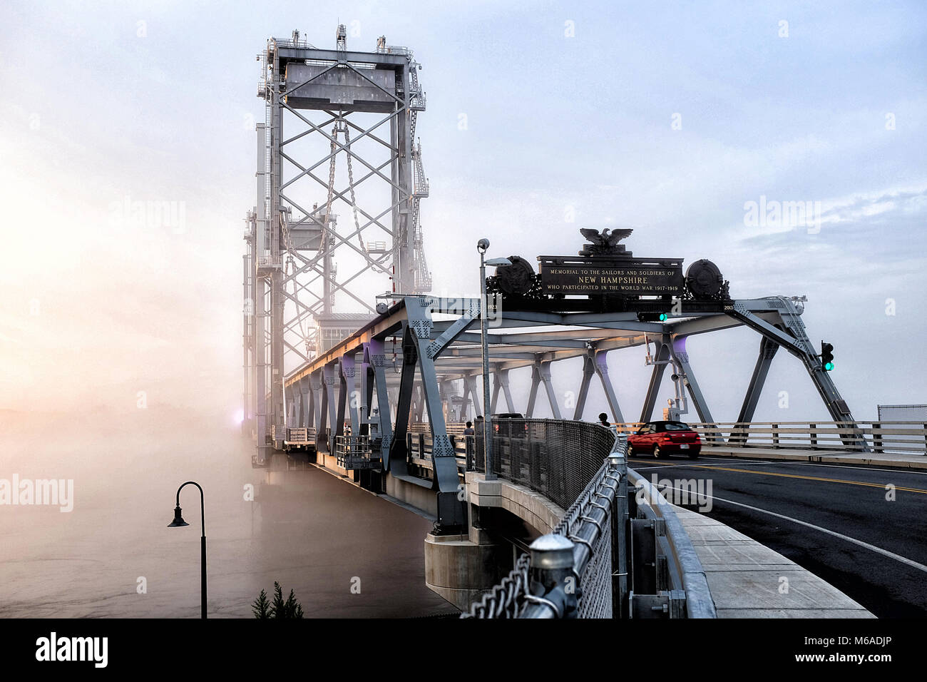 Viste del Memorial Bridge a Portsmouth, New . Foto Stock