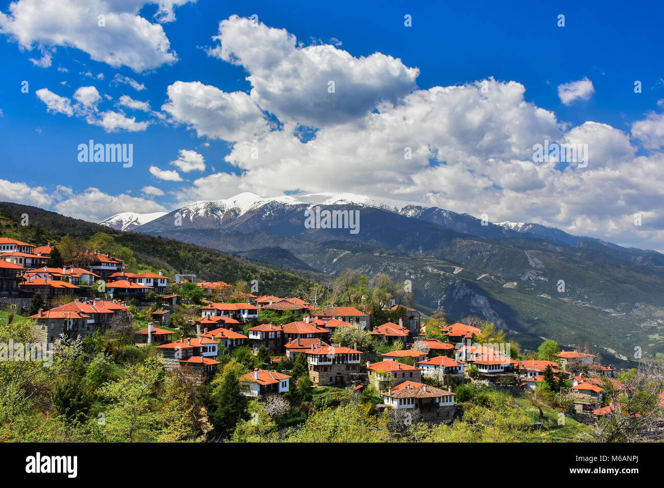 La città vecchia Palaios Panteleiomonas, attrazione turistica in Grecia. Leptokaria destinazione di viaggio in oriente Macedonia. Foto Stock