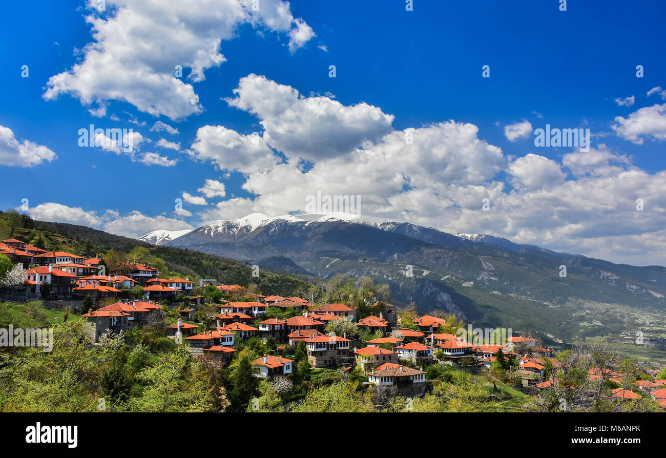 La città vecchia Palaios Panteleiomonas, attrazione turistica in Grecia. Leptokaria destinazione di viaggio in oriente Macedonia. Foto Stock
