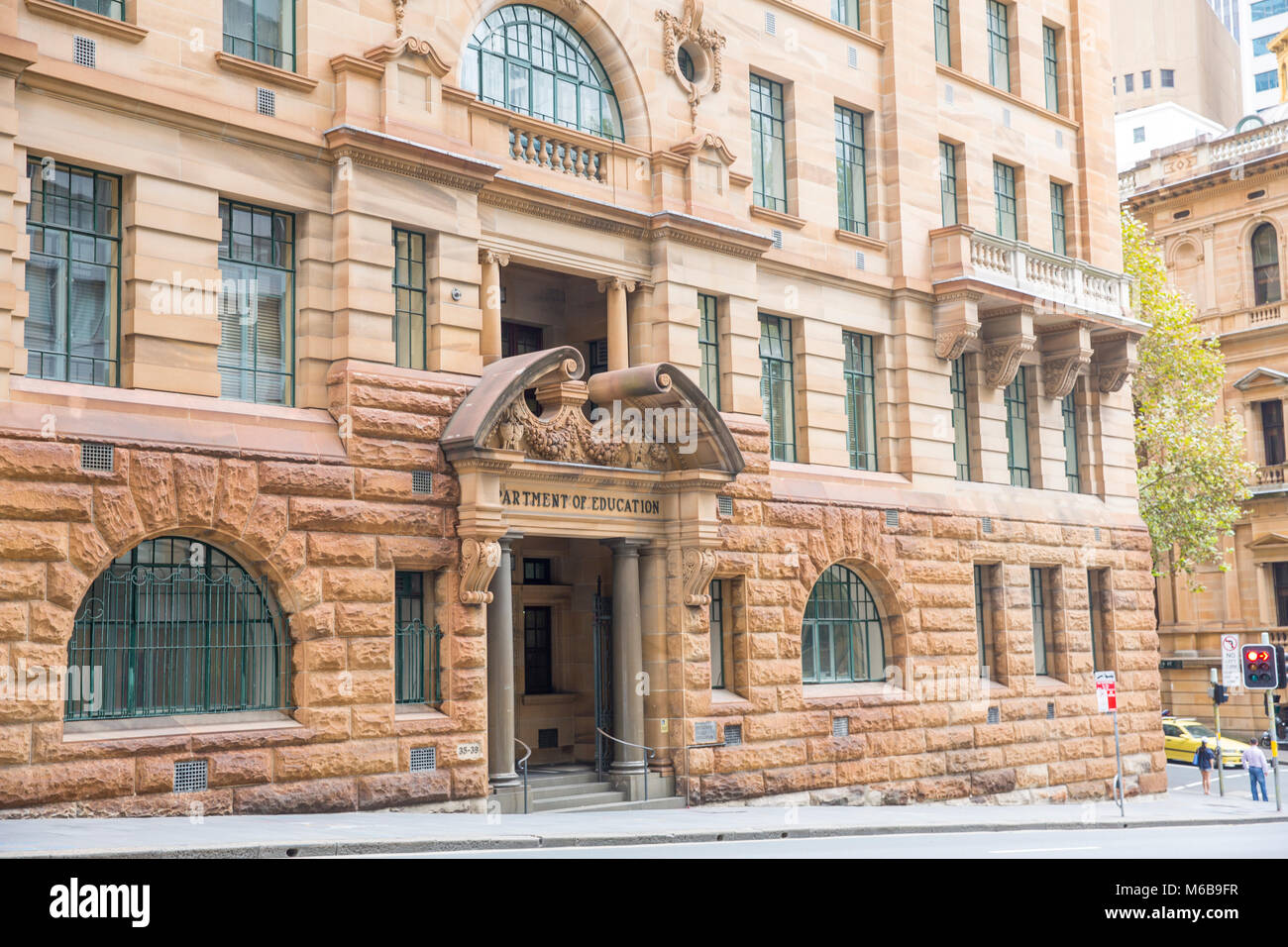 Nuovo Galles del Sud Dipartimento di Educazione arenaria edificio per uffici in Bridge Street Sydney Foto Stock