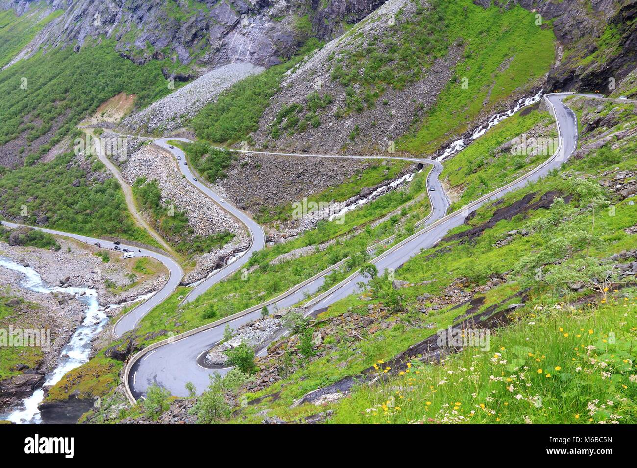 Norvegia Troll Road - sentiero di montagna di Trollstigen. More og Romsdal regione. Foto Stock
