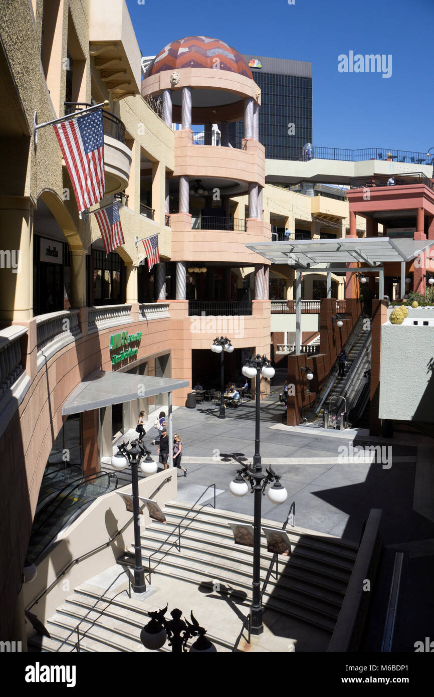 Horton Plaza e il centro commerciale per lo shopping nel centro cittadino di San Diego. Foto Stock