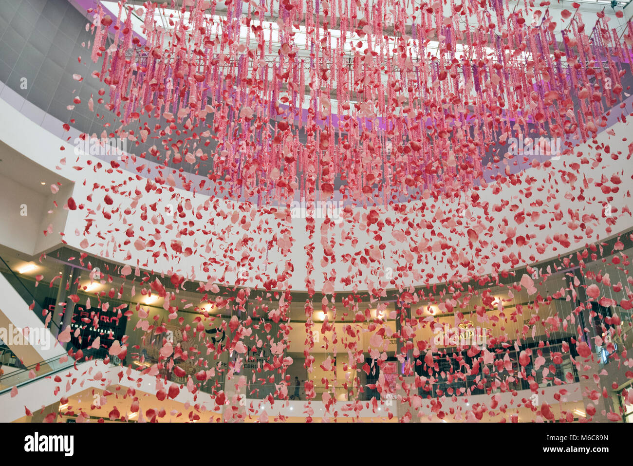 KUALA LUMPUR, Malesia, all'interno del Mall / - 5 Febbraio 2018 : Nuovo Anno Cinese decorazione presso il Padiglione KL mall Foto Stock