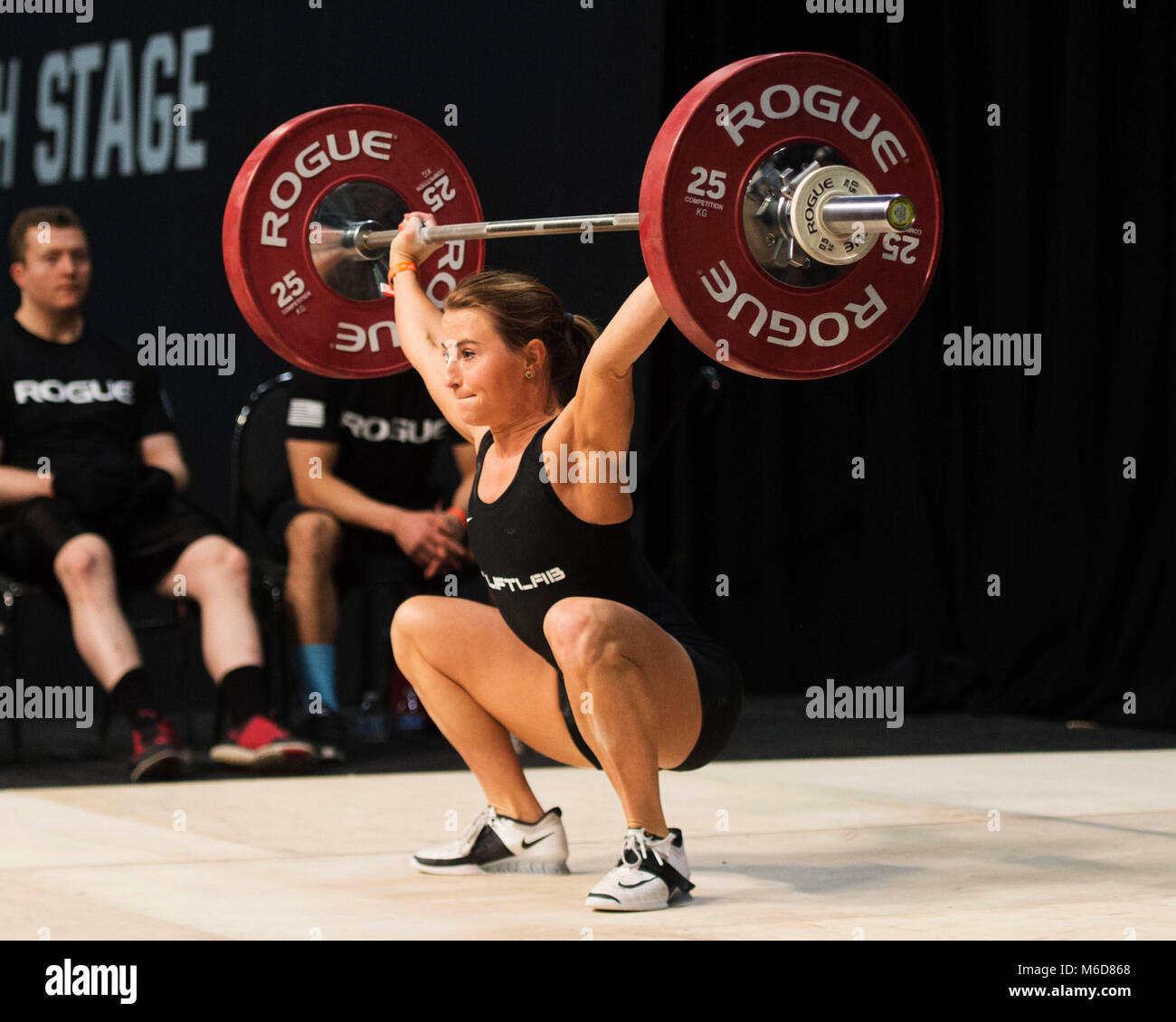 Columbus, Ohio, Stati Uniti d'America. 2 Marzo, 2018. Katrina Kusic compete nel strappare al Arnold Sports Festival in Columbus, Ohio, Stati Uniti d'America. Brent Clark/Alamy Live News Foto Stock