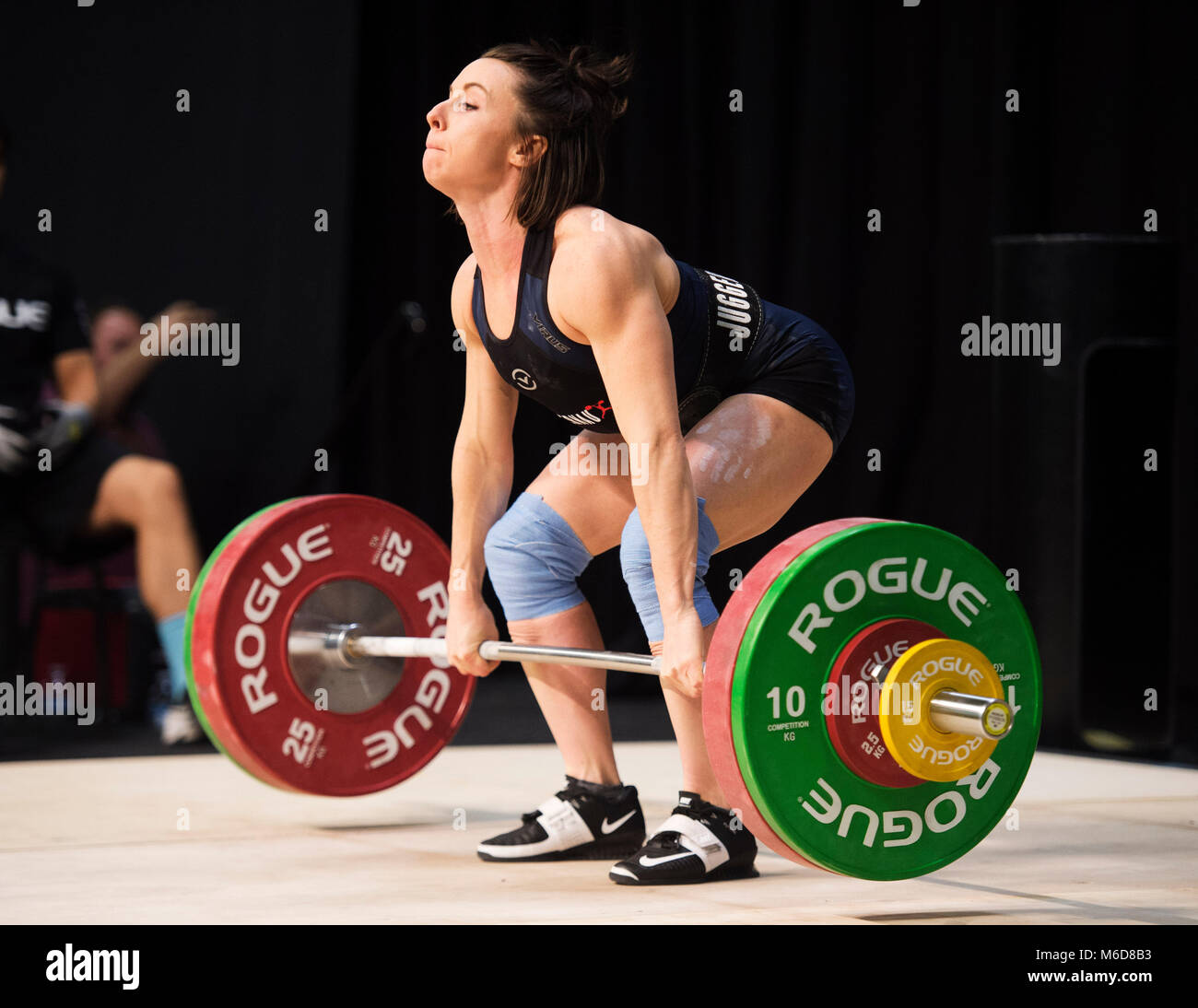 Columbus, Ohio, Stati Uniti d'America. 2 Marzo, 2018. Alyssa Ritchey compete nel pulire e jerk alla Arnold Sports Festival in Columbus, Ohio, Stati Uniti d'America. Brent Clark/Alamy Live News Foto Stock