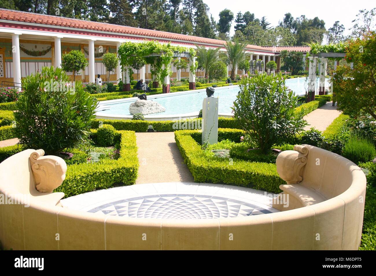 I giardini presso la Villa Getty, Malibu, Los Angeles, Stati Uniti d'America Foto Stock