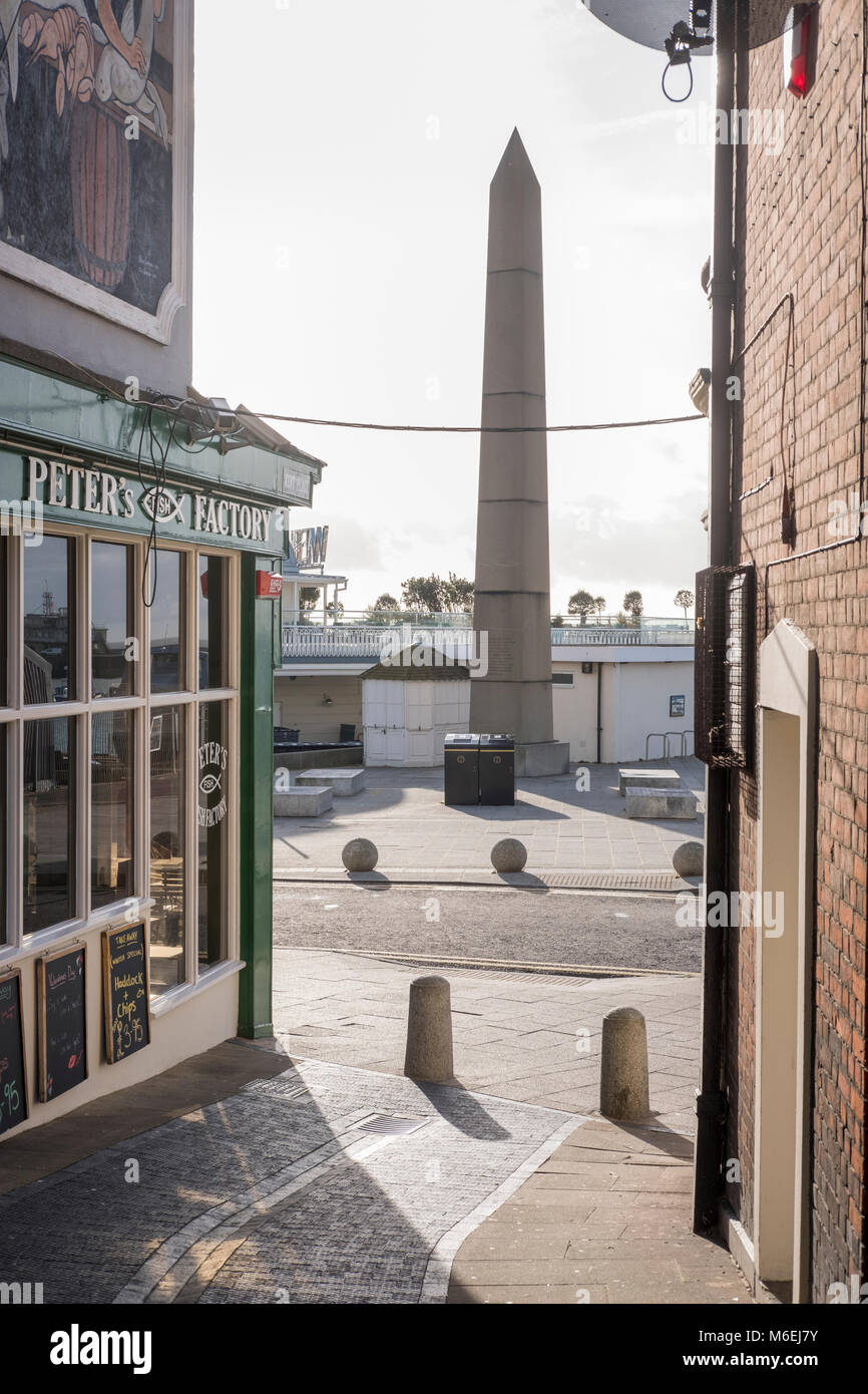 Ramsgate Obelisco, dal Porto di Ramsgate Kent Foto Stock