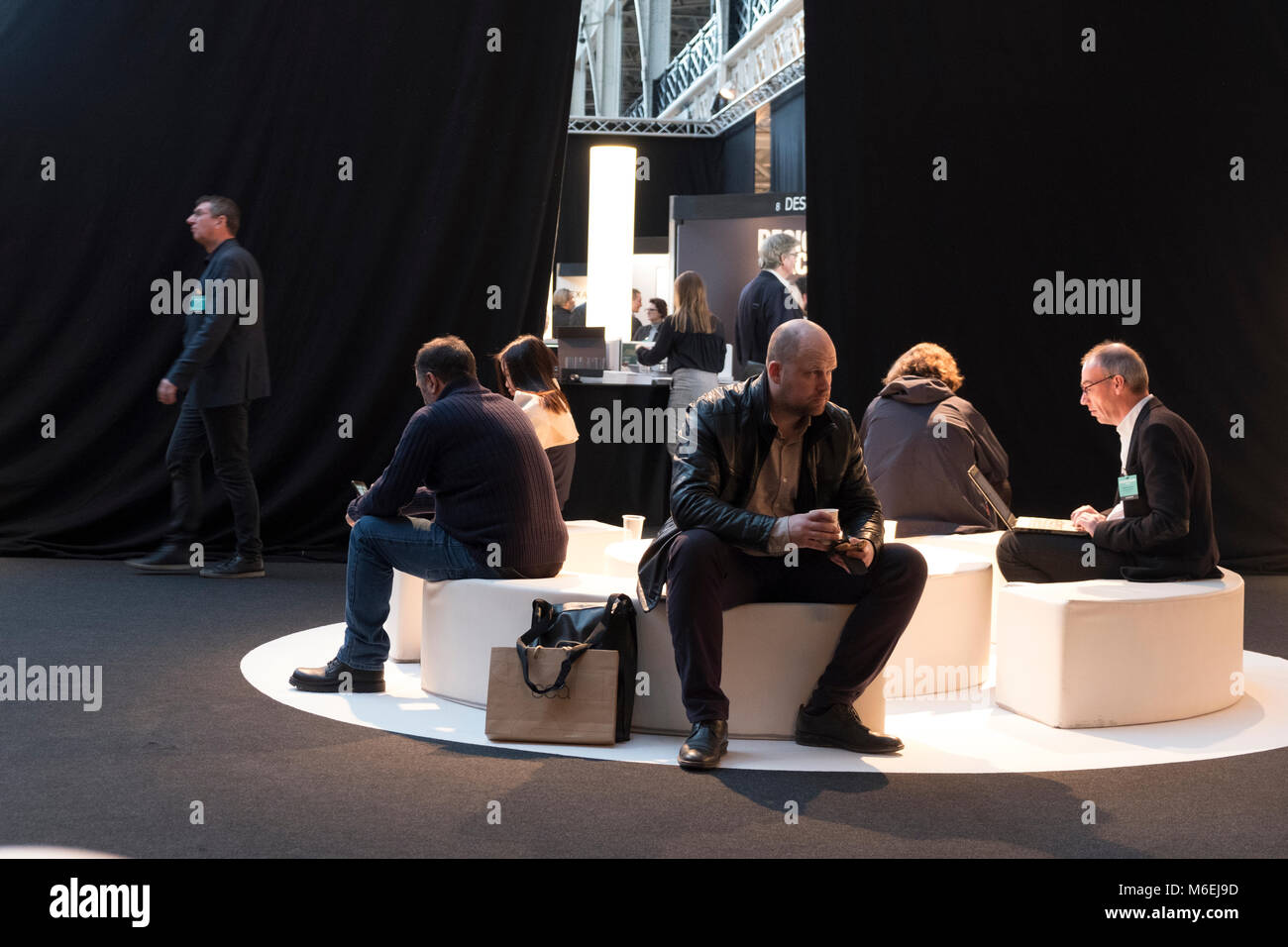 Visitatori della fiera Architects@Work, Olympia, 25 gennaio 2018 Foto Stock