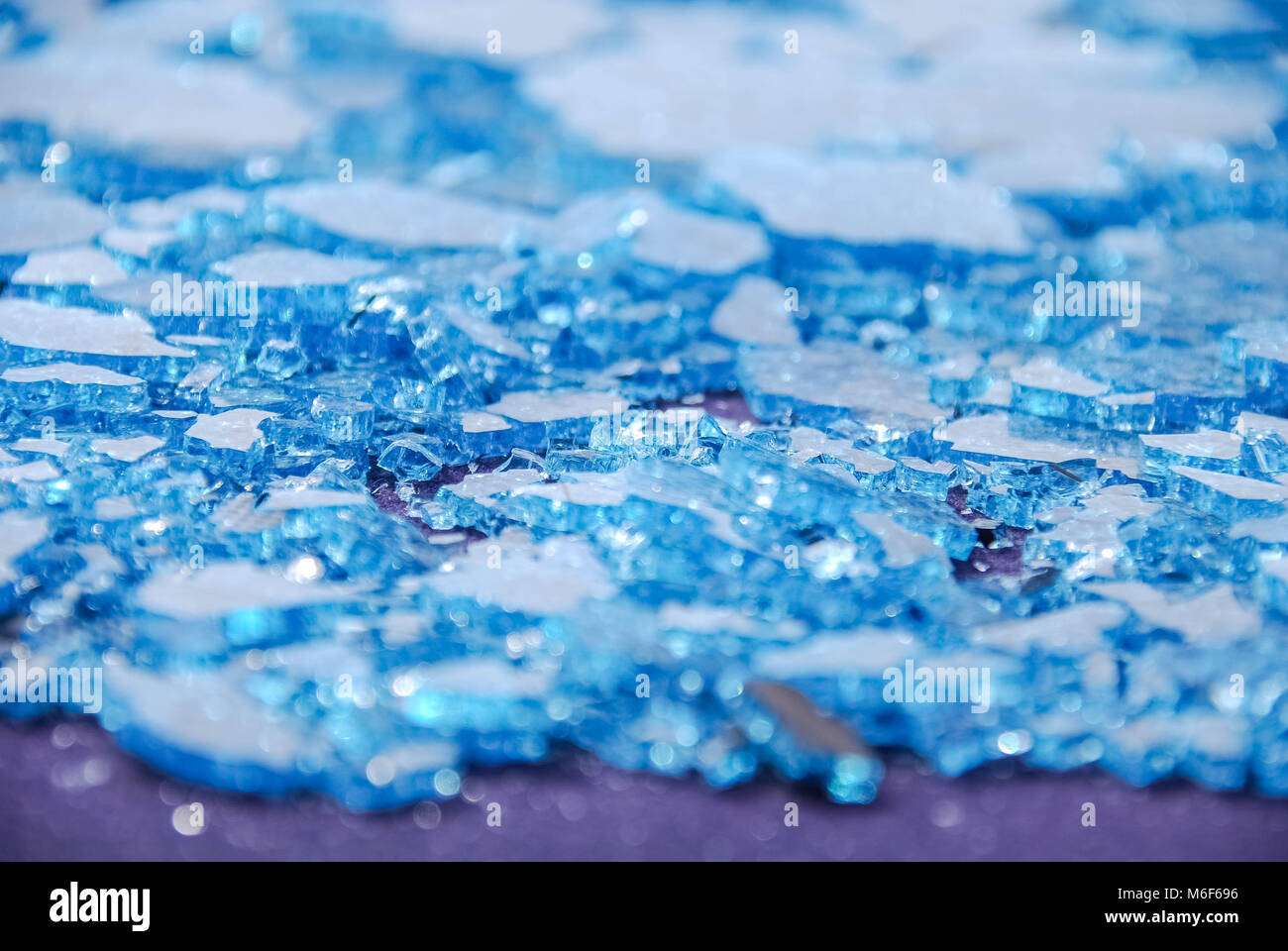 Schegge di vetro immagini e fotografie stock ad alta risoluzione - Alamy