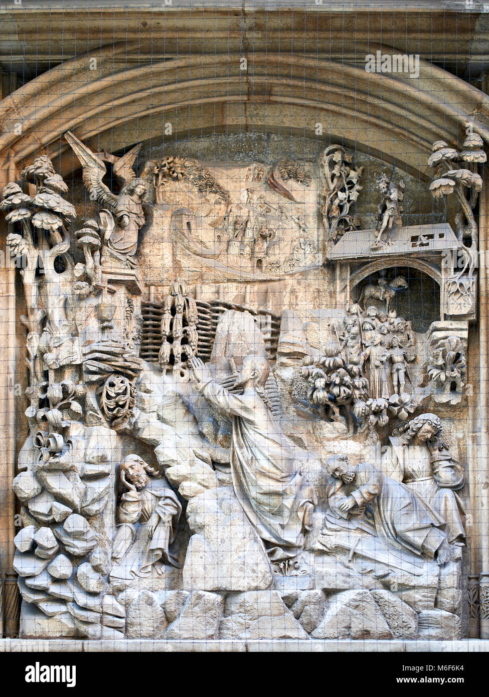 St di Santo Stefano a Vienna: affresco scolpito sul lato sud Foto Stock