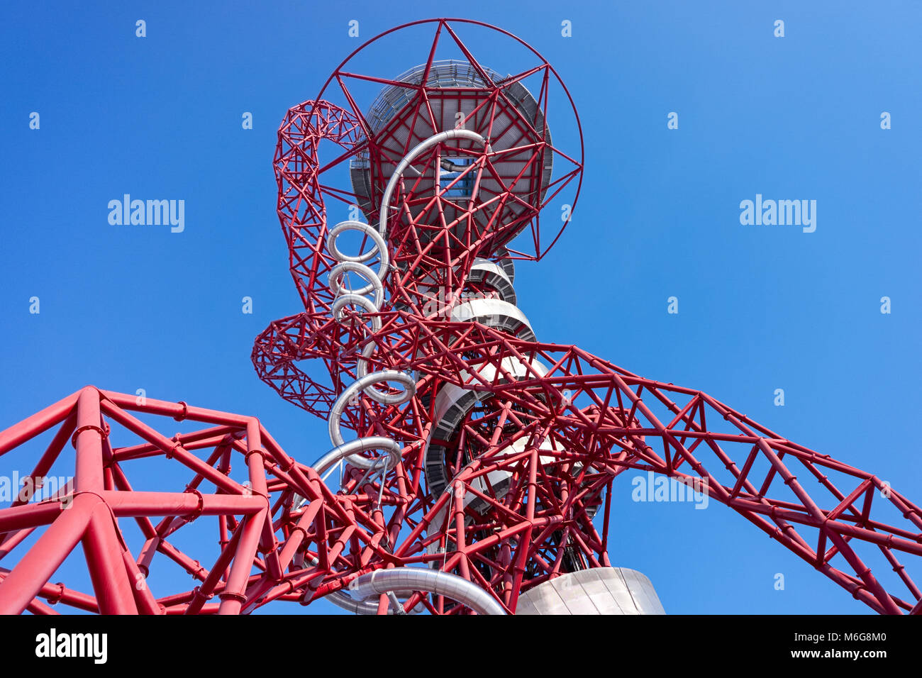 Scultura ArcelorMittal Orbit nel Queen Elizabeth Olympic Park di Londra Inghilterra Regno Unito Foto Stock