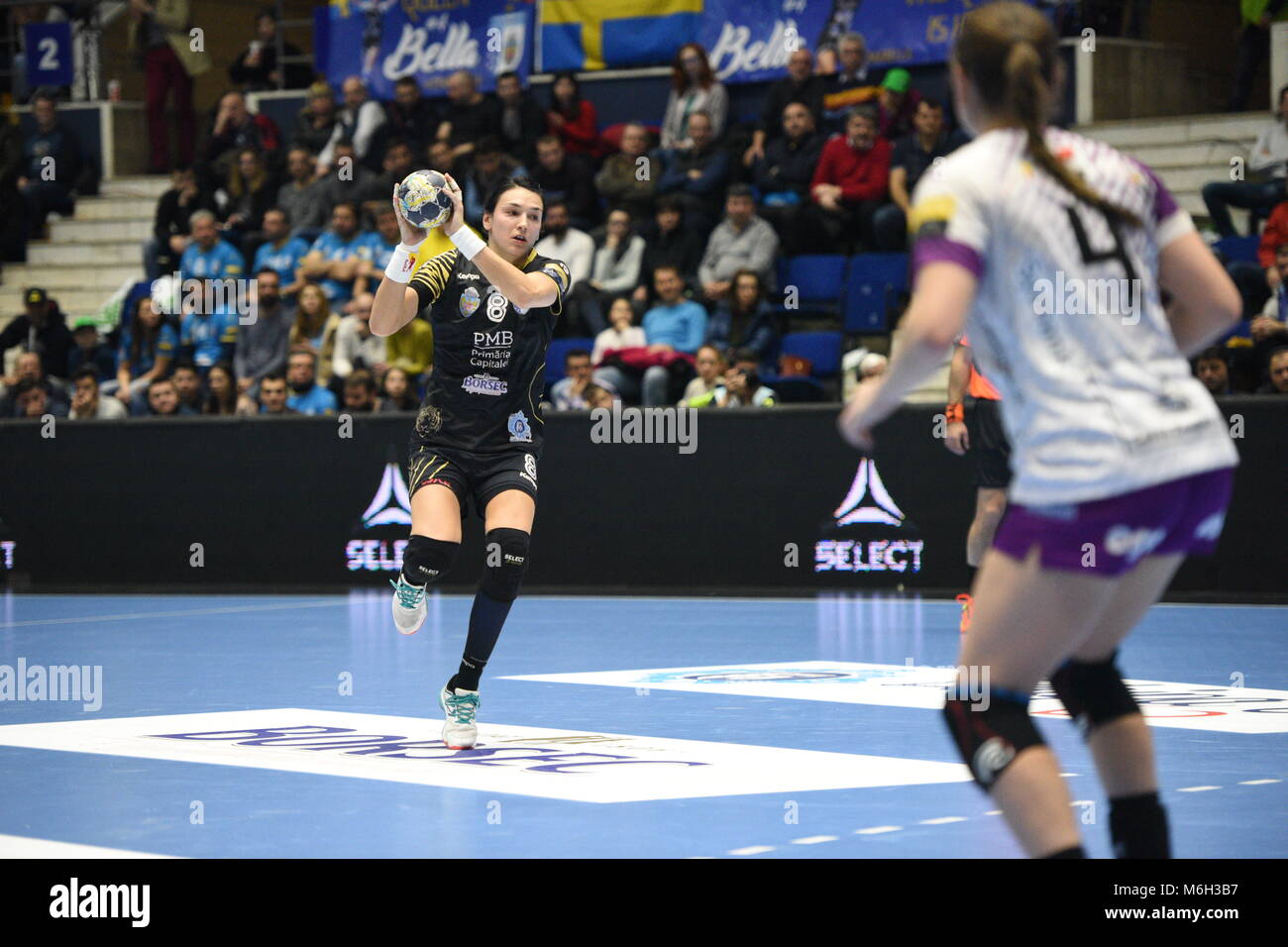 Bucarest, Romania - Marzo 04, 2018: pallamano match tra il CSM di Bucarest e Midtjylland nel girone principale di donna EHF Champions League 2017/18 in Sala Polivalenta, Bucarest, Romania. Credito: Alberto Grosescu/Alamy Live News Foto Stock