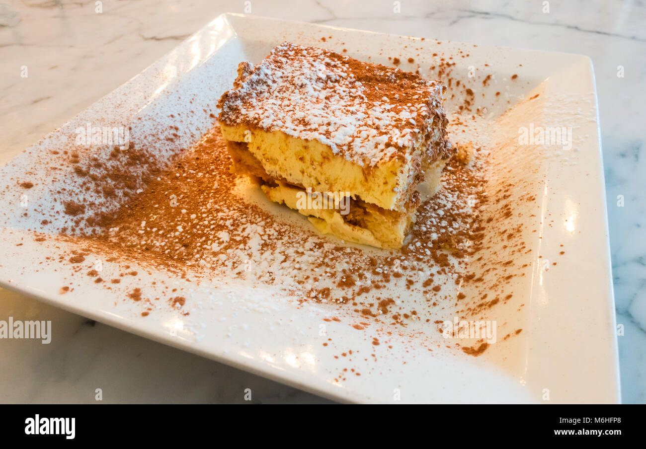 Il tiramisù, un dolce italiano Foto Stock