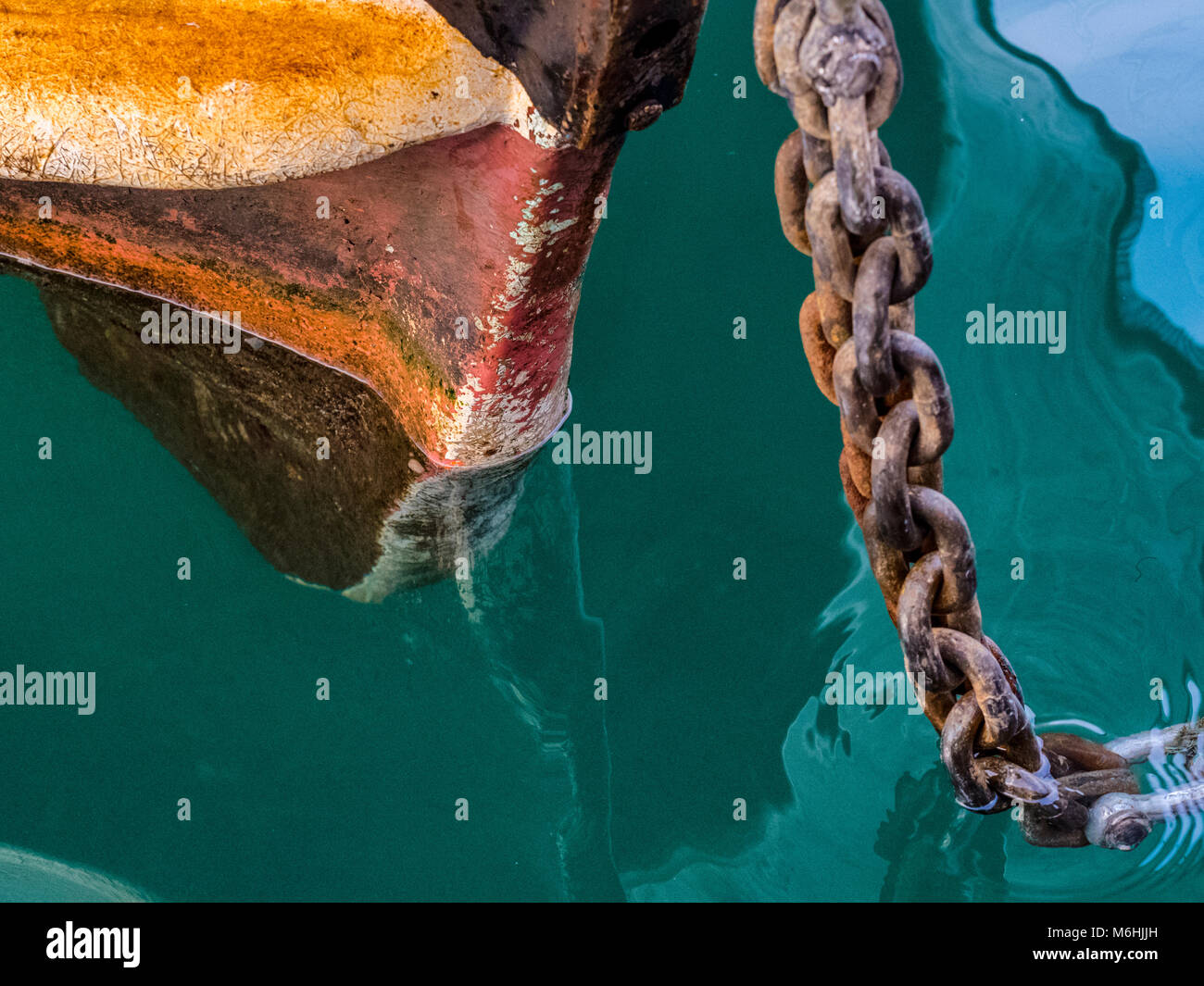 Ormeggiata barche da pesca sul isola di Procida, Italia Foto Stock