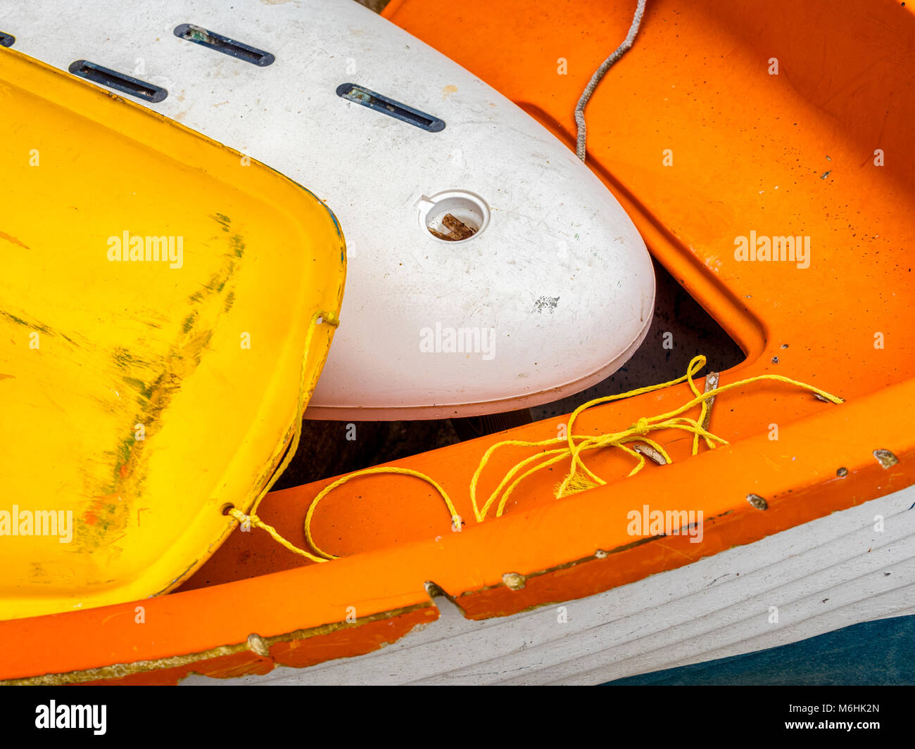 Ormeggiata barche da pesca sull isola d Ischia, Italia Foto Stock