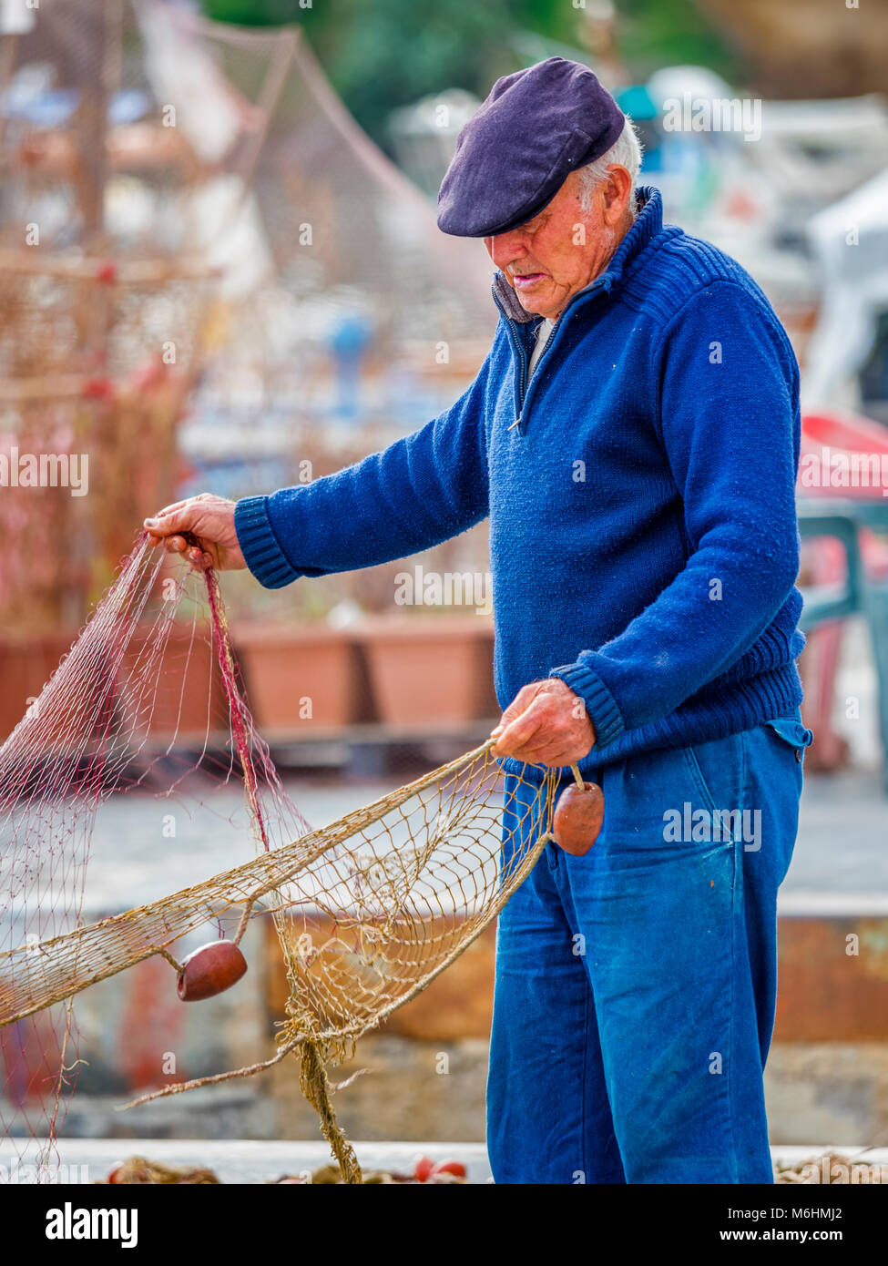 Rammendo delle reti da pesca sull isola di Procida, Italia Foto Stock