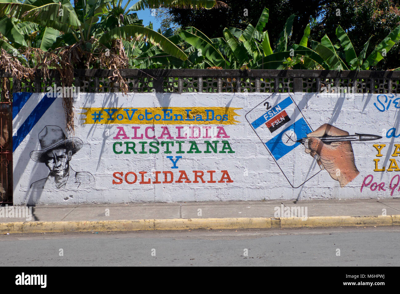 Murale di arte comunitaria a Managua, Nicaragua Foto Stock
