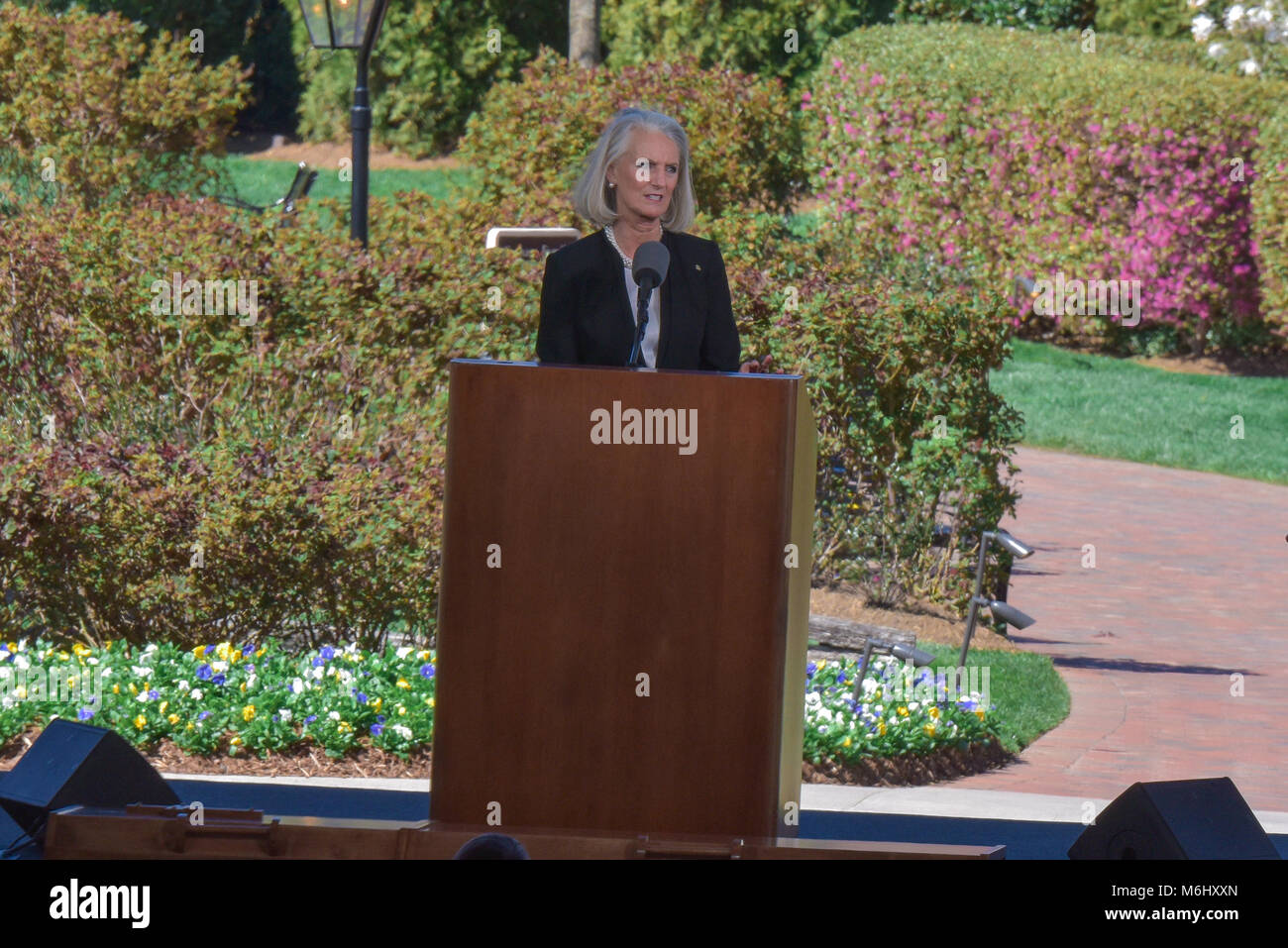 Charlotte, NC, 2 marzo, 2018. Famiglia estesa, i pastori e gli amici partecipare al Billy Graham funerale svoltasi oggi. Credito: Castello luce ho Foto Stock