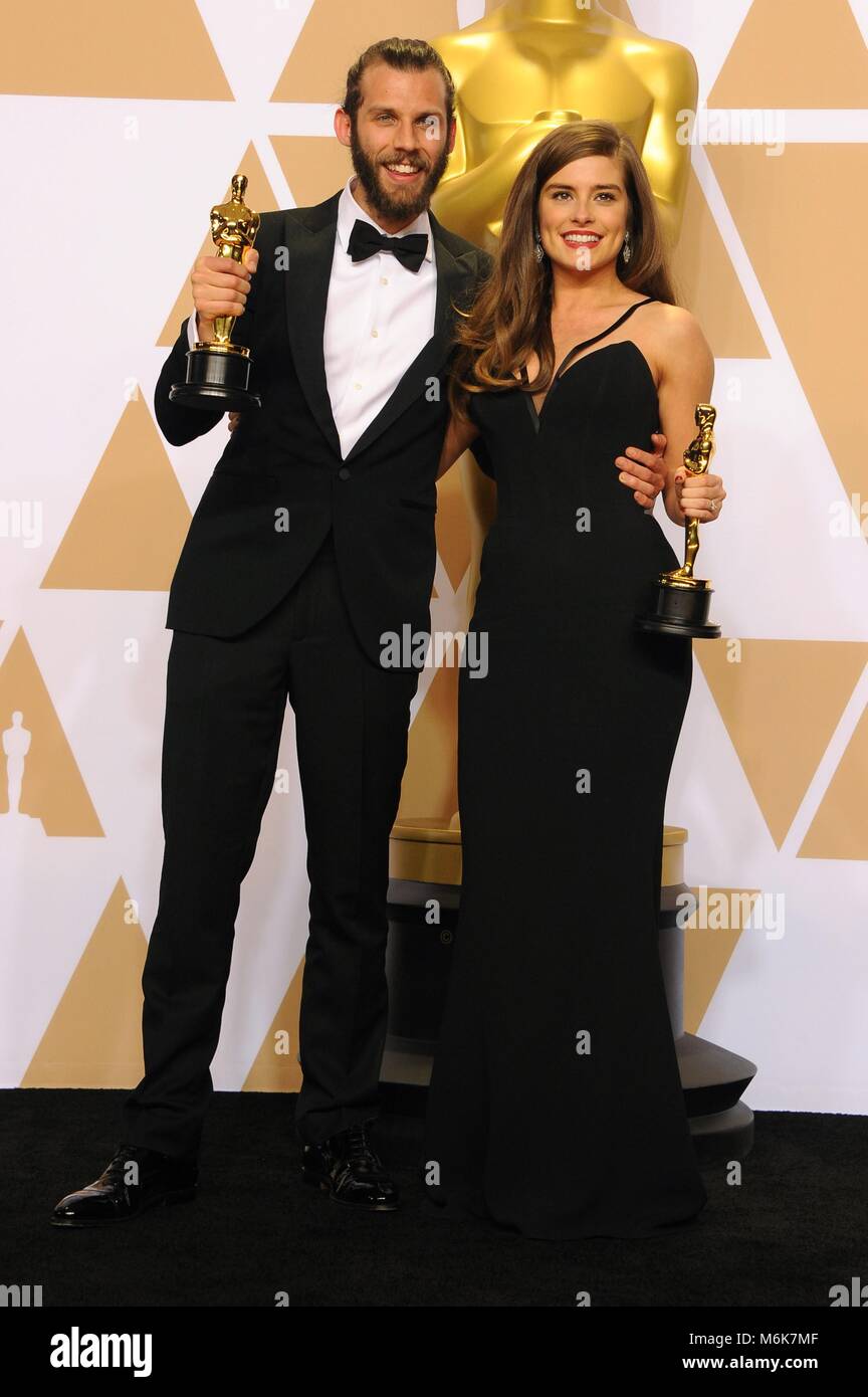 Los Angeles, CA, Stati Uniti d'America. Mar 4, 2018. Chris Overton, Rachel Shenton in sala stampa per il novantesimo Academy Awards - Press Room, Dolby Theatre a Hollywood e Highland Center, Los Angeles, CA il 4 marzo 2018. Credito: Elizabeth Goodenough/Everett raccolta/Alamy Live News Foto Stock