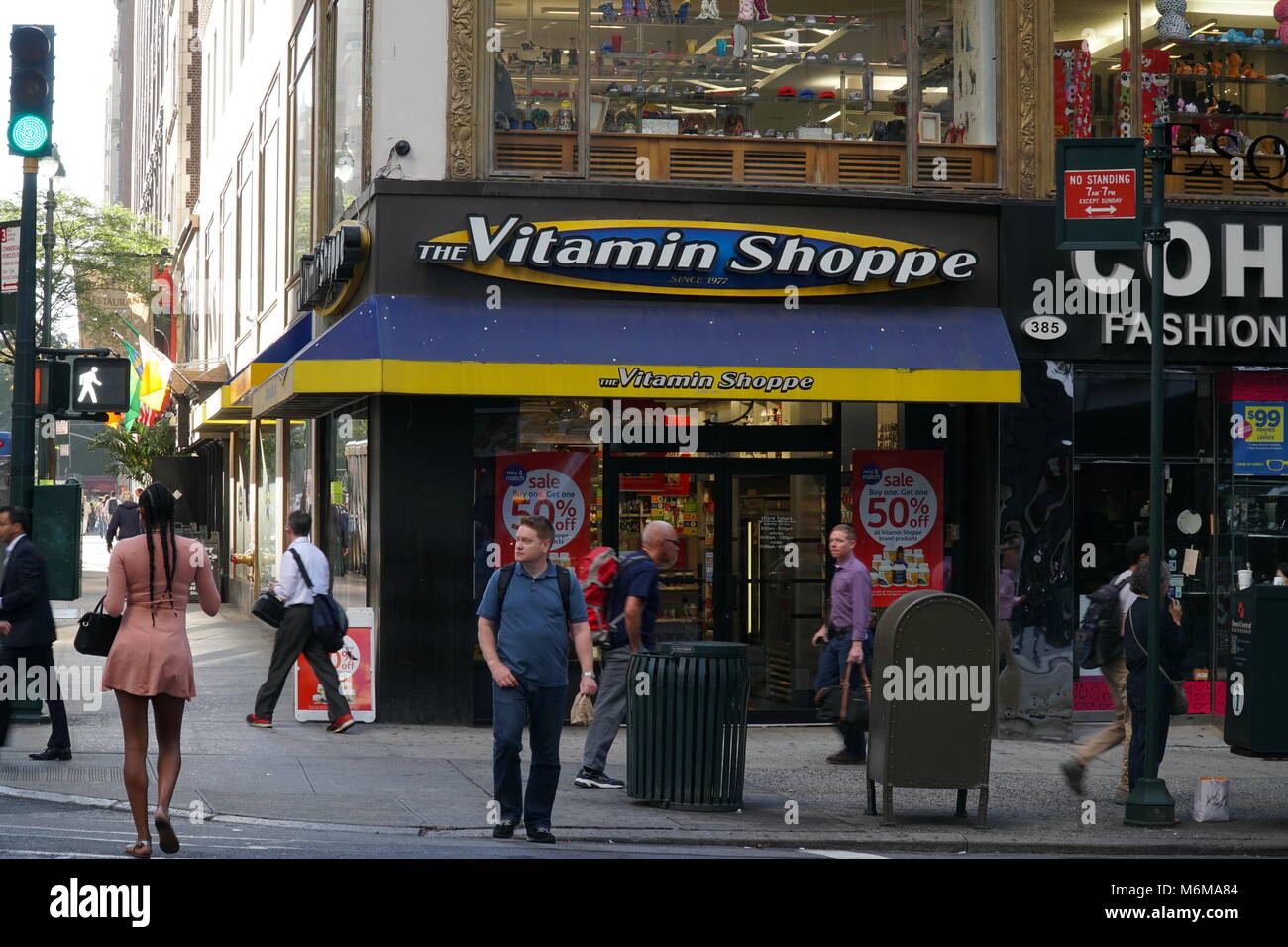 New York City - Settembre 2016: esterne vitamina Shoppe store anteriore. American, New Jersey in base rivenditore di supplementi nutrizionali. Azionare i negozi in Foto Stock