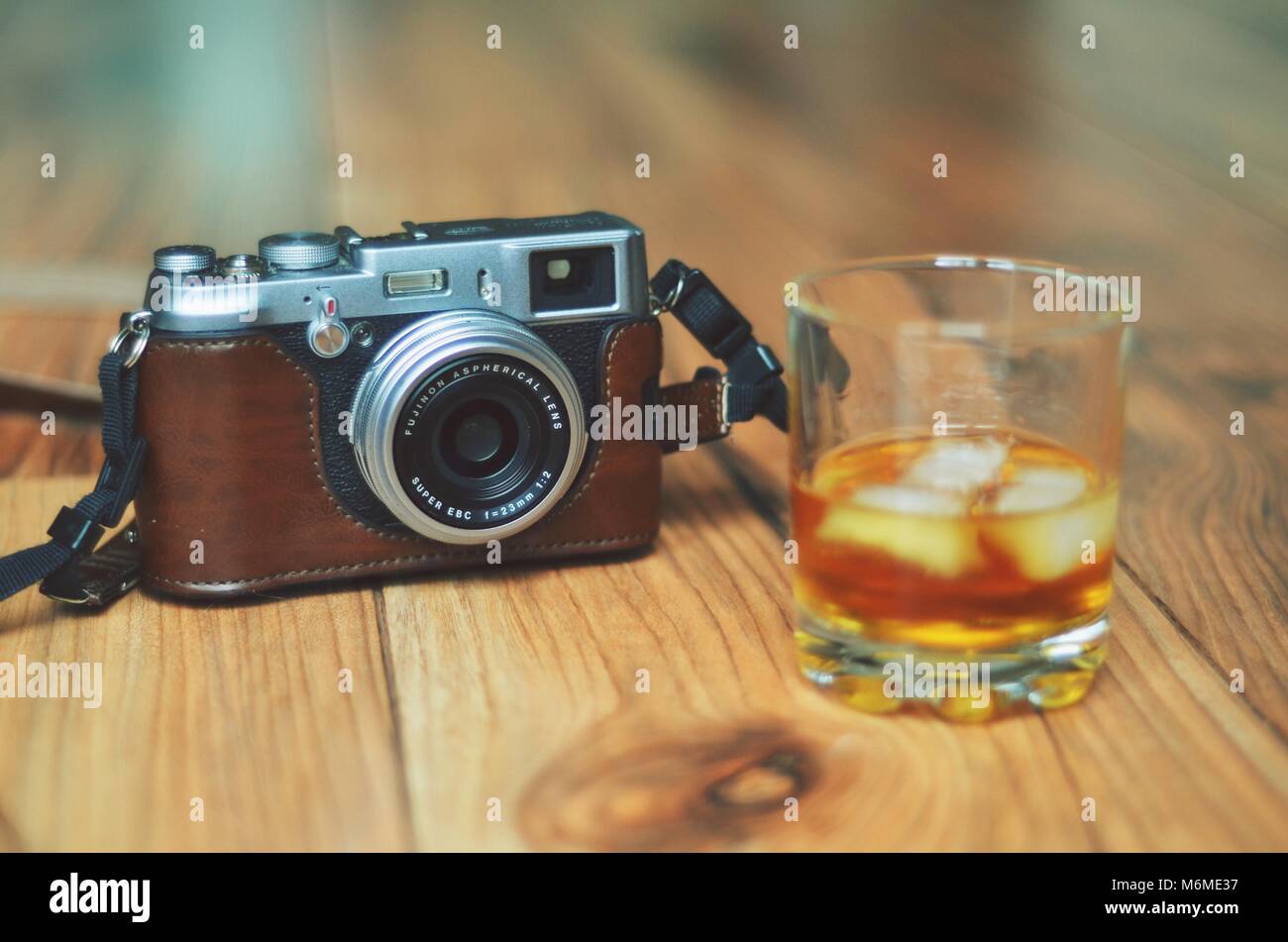 Whiskey fine fotocamera sfondo rétro Foto Stock