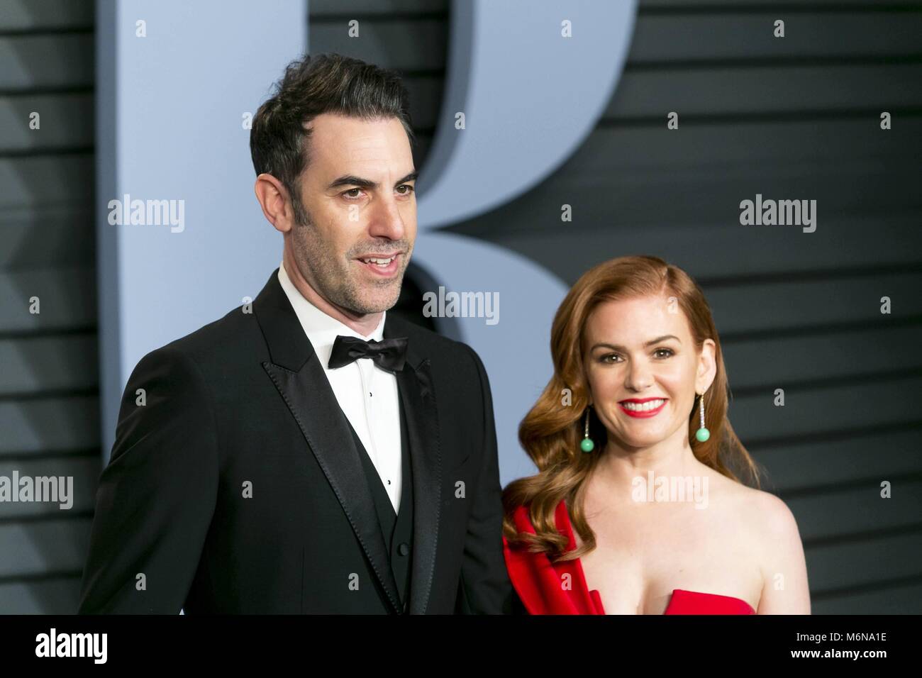 Sacha Baron Cohen e Isla Fisher frequentare il Vanity Fair Oscar Party a Wallis Annenberg Center for the Performing Arts di Beverly Hills, Los Angeles, Stati Uniti d'America, il 04 marzo 2018. | Utilizzo di tutto il mondo Foto Stock
