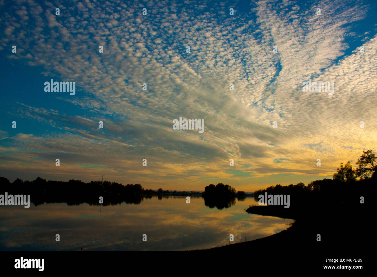 Paesaggio del lago Foto Stock