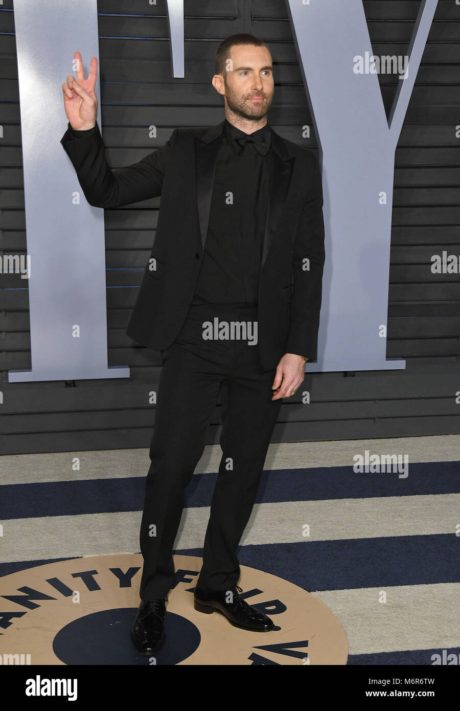 Los Angeles, CA, Stati Uniti d'America. Mar 4, 2018. 04 Marzo 2018 - Los Angeles, California - Adam Levine. 2018 Vanity Fair Oscar Party hosted seguendo il novantesimo Academy Awards tenutosi presso la Wallis Annenberg Center per le Arti Performative. Photo credit: Birdie Thompson/AdMedia Credito: Birdie Thompson/AdMedia/ZUMA filo/Alamy Live News Foto Stock