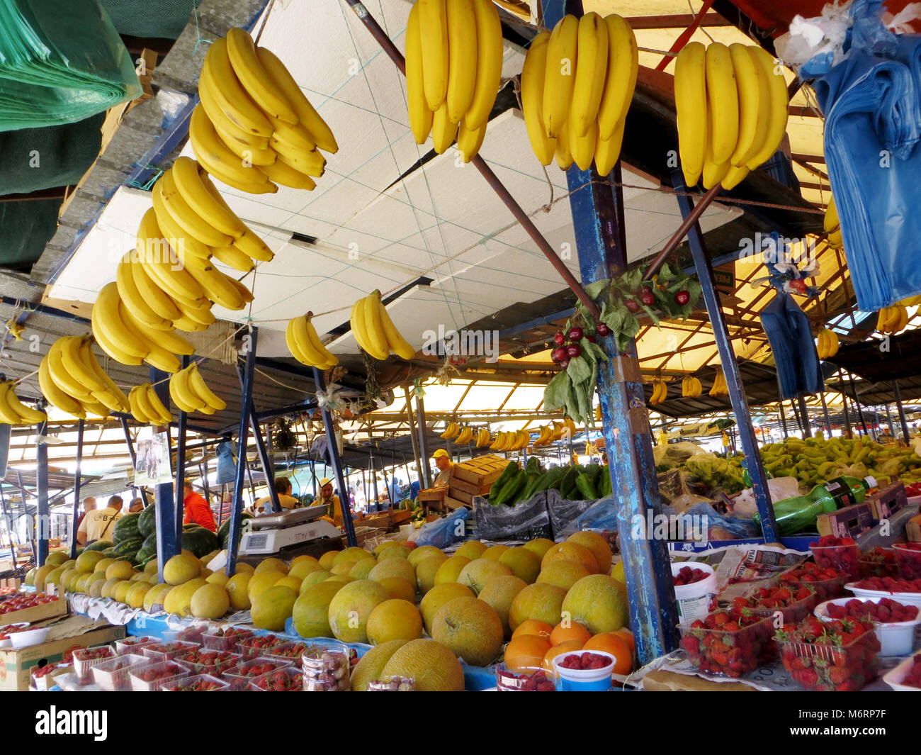 Colorata al mercato alimentare Foto Stock