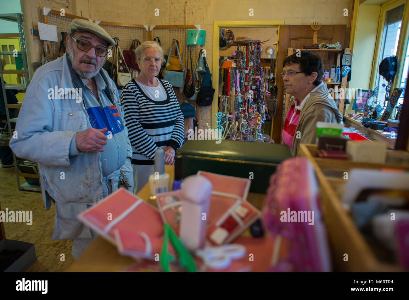 Bruxelles. Autobazar, Poudriere Comunità abolisce la proprietà privata e individualismo. Il Belgio. Foto Stock