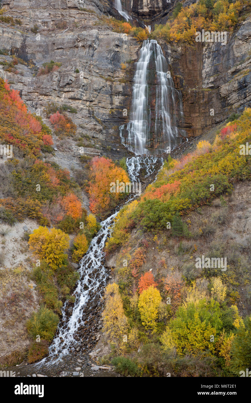 Bridal Veil Falls in autunno, Provo Canyon, Uinta National Forest, Utah Foto Stock