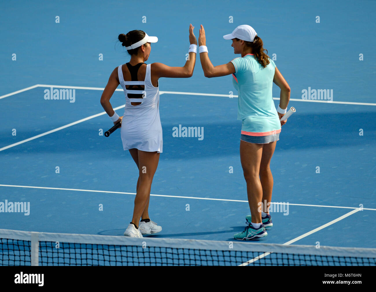 Vania KING di USA e Monica Niculescu della Romania partner nel doppio femminile al China Open Tennis Tournament a Pechino, Ottobre 2016 Foto Stock