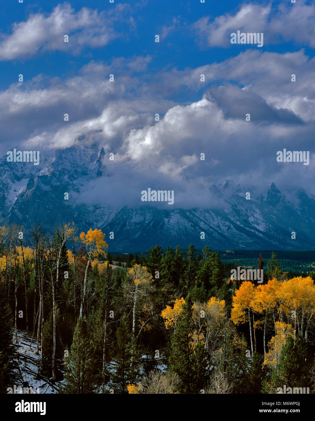Cancellazione di tempesta, Teton Range, Grand Teton National Park, Wyoming Foto Stock