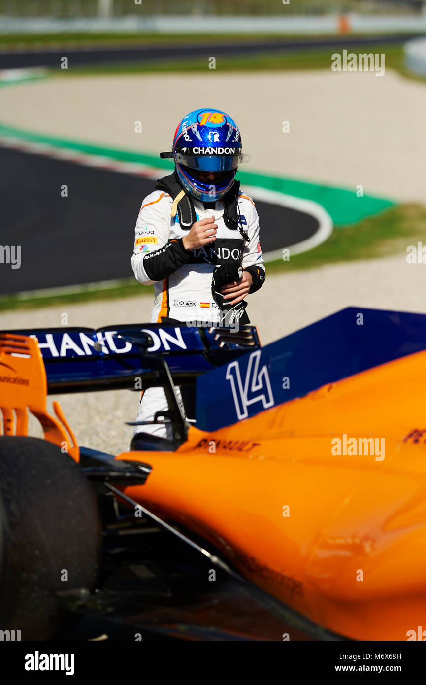 Barcellona, Spagna. 7 Marzo, 2018. Il motore di Fernando Alonso sulla Mclaren F1 Team si è fermato alla curva numero sette durante la pre-stagione di Formula Uno prova. Credito: Pablo Guillen Alamy News Foto Stock