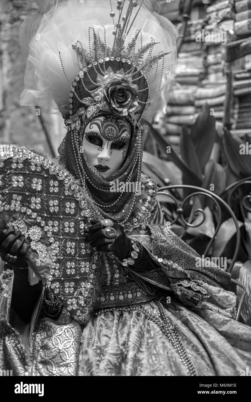 Maschera carnevale donna Foto e Immagini Stock in Bianco e Nero