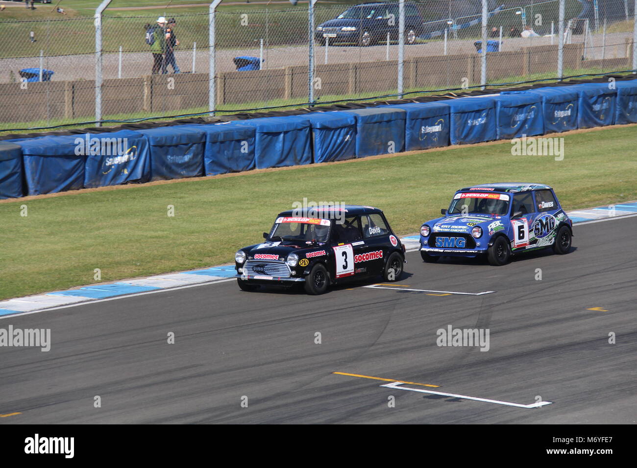 Mini 7 Racing sul circuito di Donington Park il circuito Luglio 2015 Foto Stock