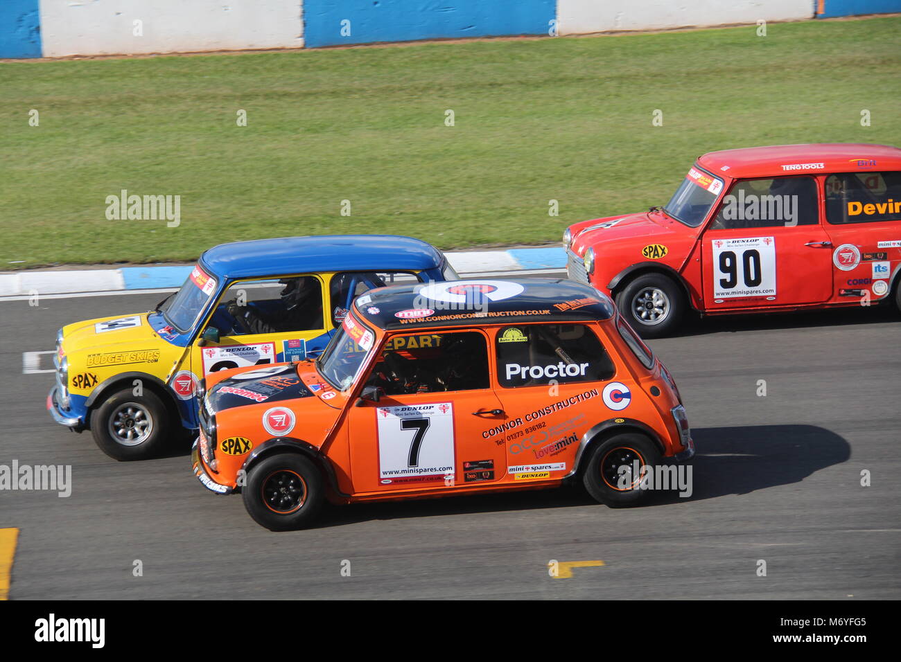 Mini 7 Racing sul circuito di Donington Park il circuito Luglio 2015 Foto Stock